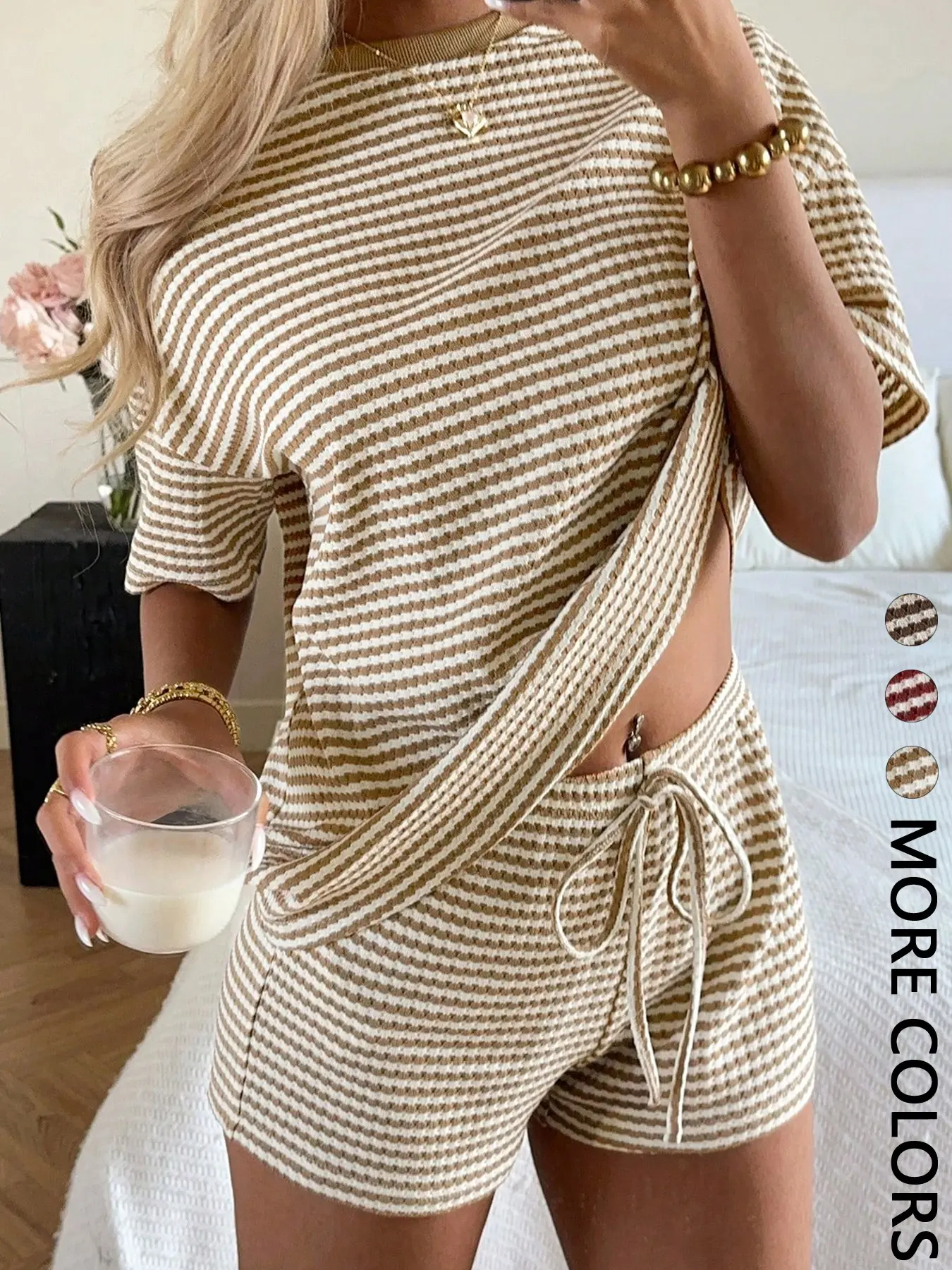 Women's Comfortable Striped Summer Set, Short Sleeve T-Shirt and Drawstring Waist Shorts, Cozy Loungewear for Daily Use