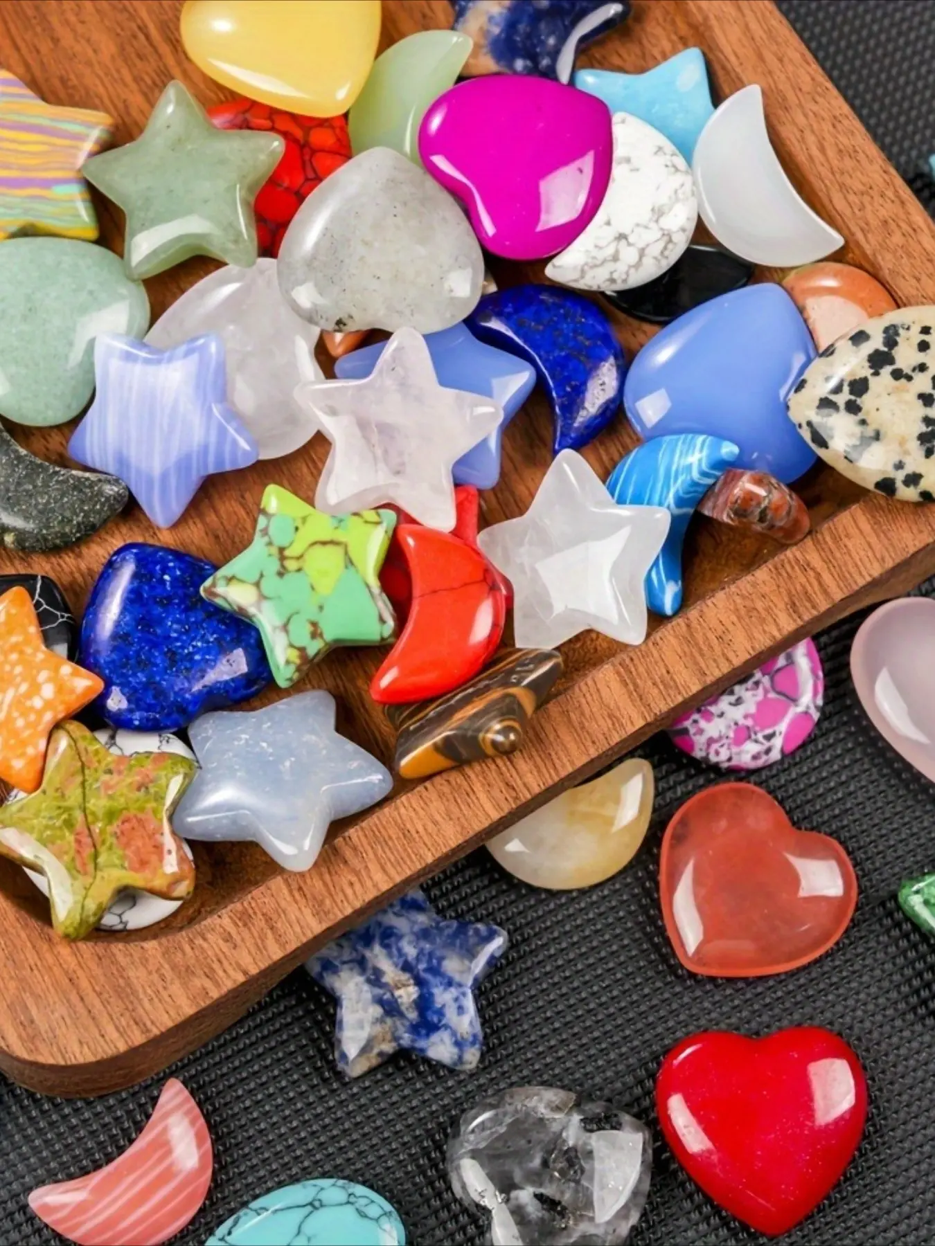 54 loose mixed gemstones, tiny crystals in heart, moon and star shapes, assorted thumb-sized quartz crystals, ideal for DIY Beading Accessories, bracelet, necklace and earring jewelry making