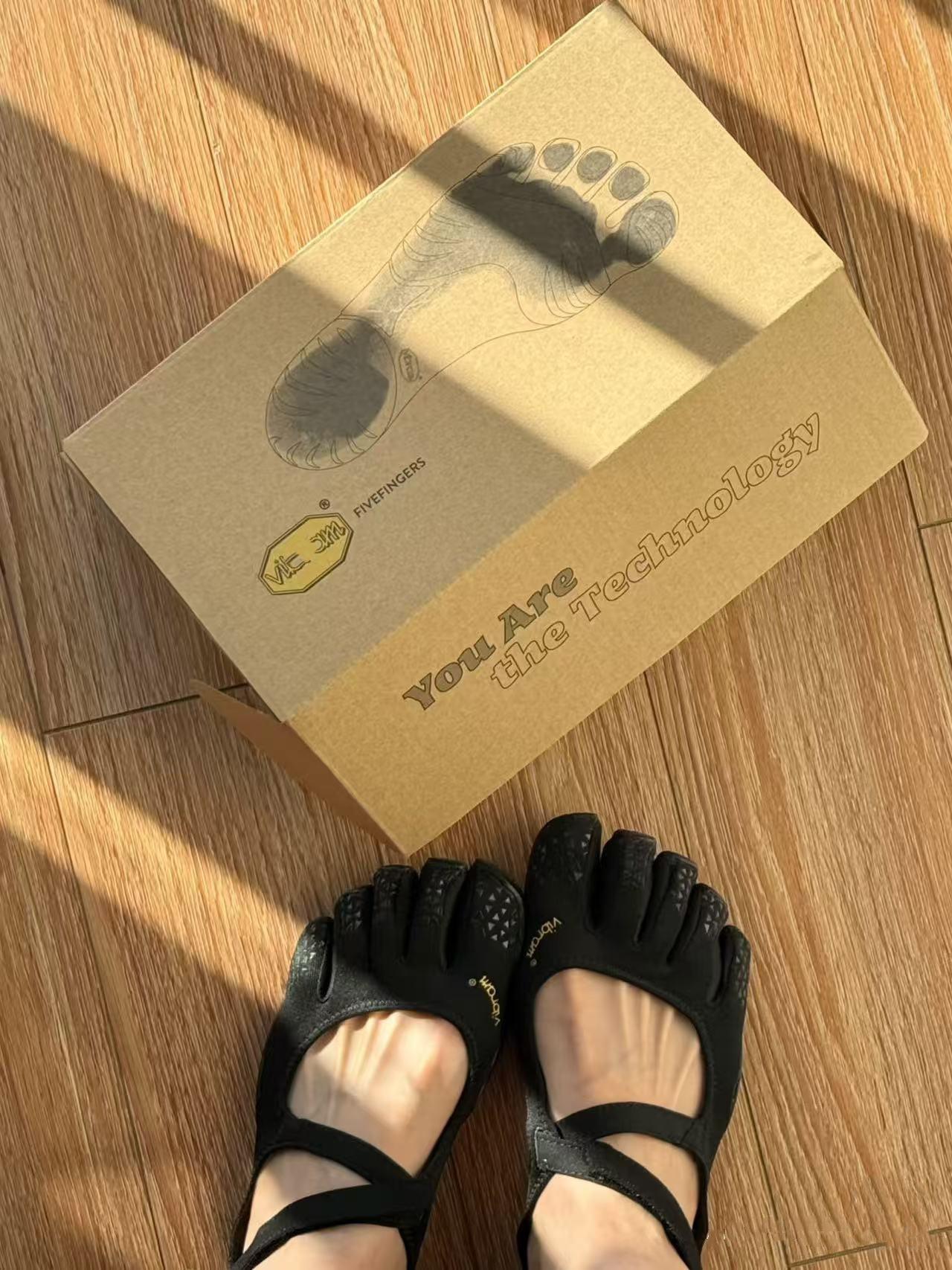 2026 Five-Toe Voga Shoes Plates Women's Sports Fitness Dance Toe-Separating Shoes Suitable for Running Fitnes Voga Plates Sports Outdoor blt flats Balance Breathable Technology