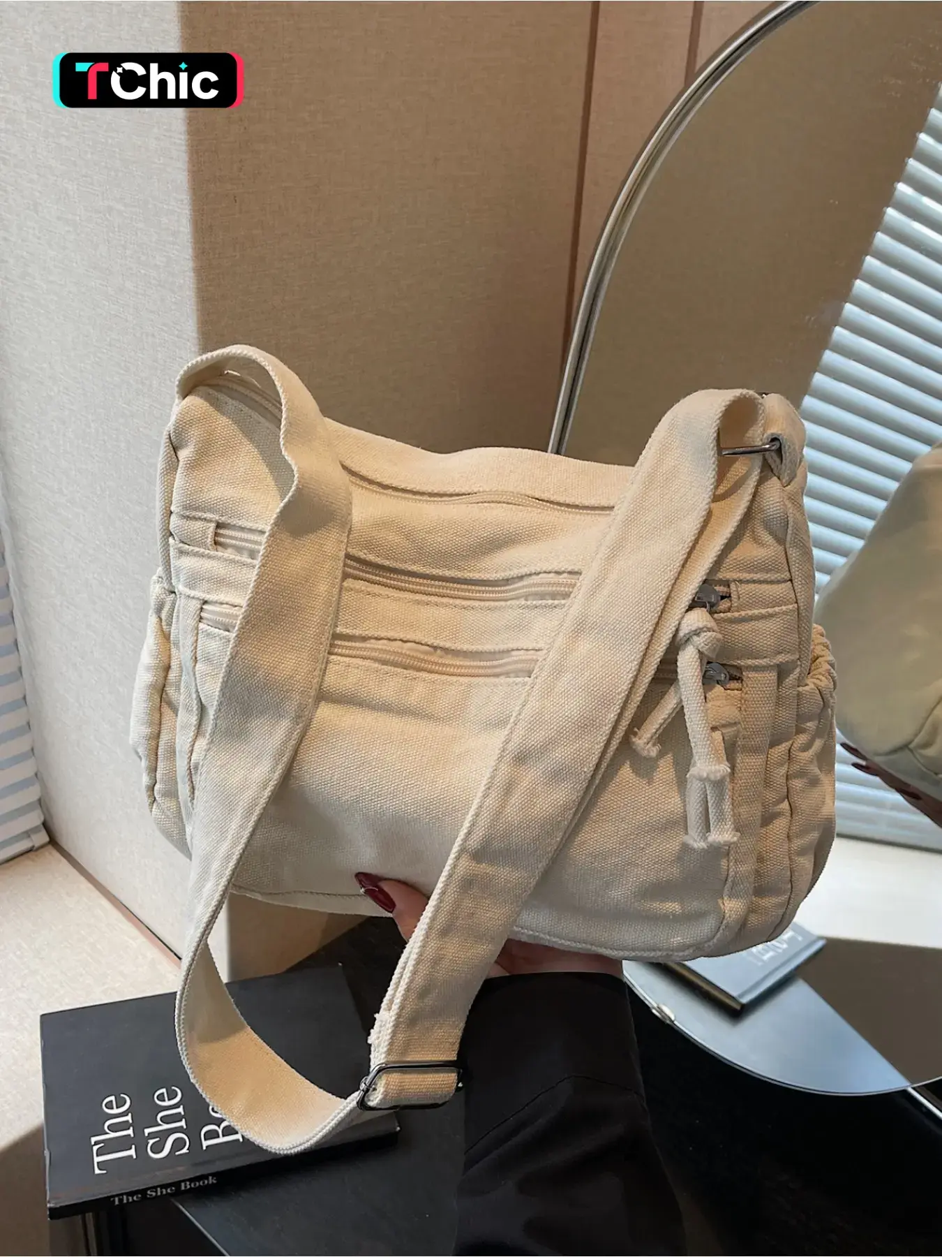 Ultra-Lightweight Military Green Canvas Crossbody Bag, Lightweight Crossbody Bags, Retro Workwear-Style Multi-Pocket Messenger Bag Adjustable Wide Shoulder Strap for Comfort Unisex Commuter Multifunctional Crossbody Bag