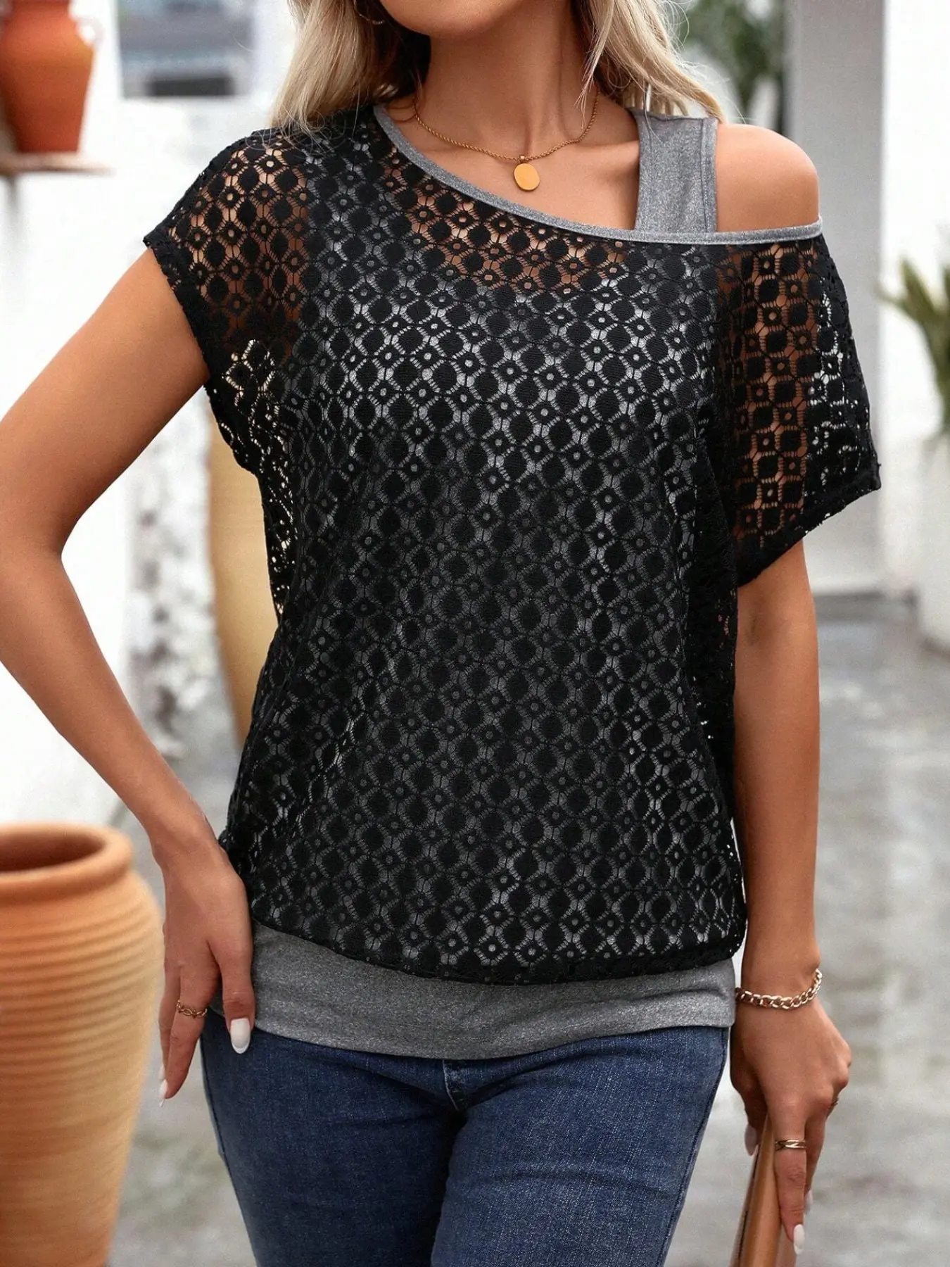 Women's Lace Patchwork Two-In-One Asymmetric Neck Top, Fake Two-Piece Shirt T-Shirt, Lace Backless Vest for Holiday Parties