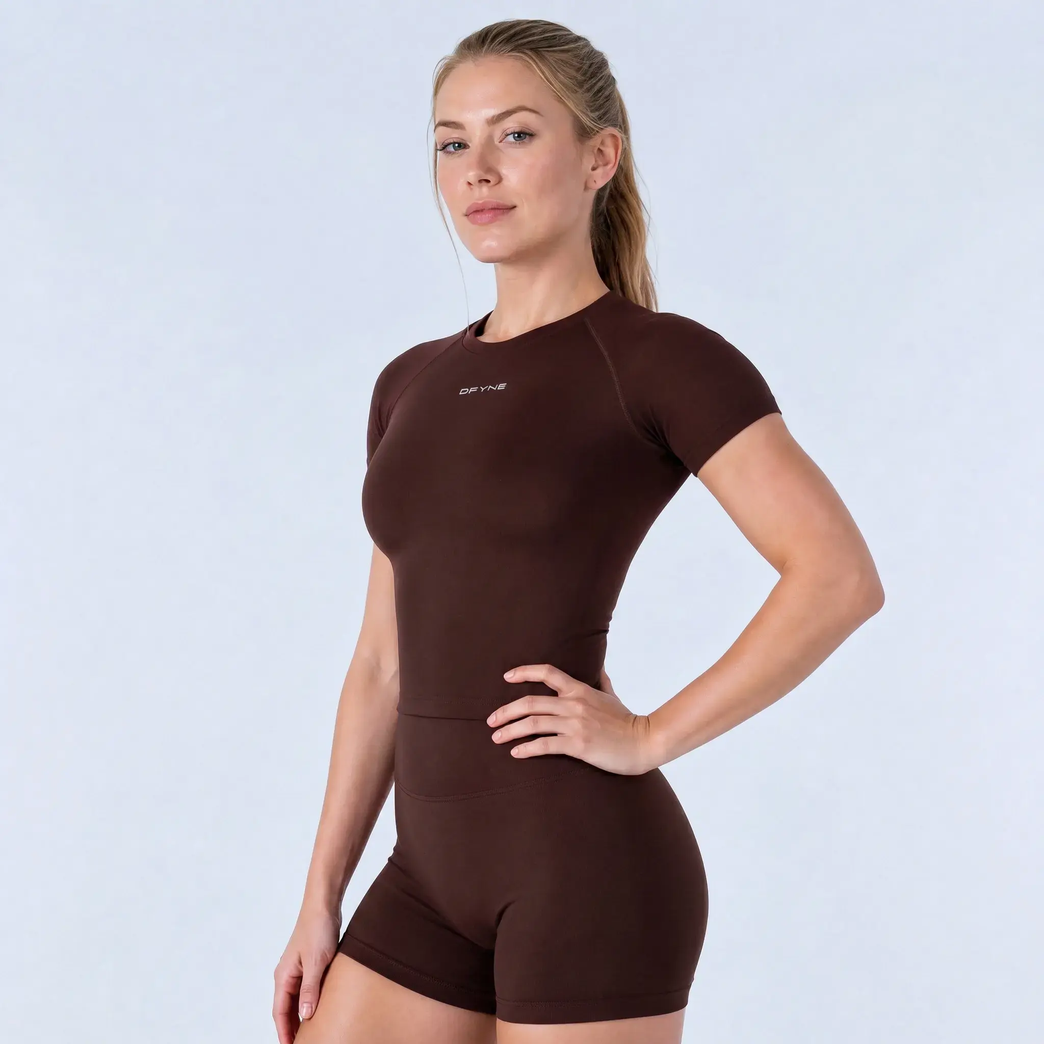 DFYNE Impact 2-Piece Short Sleeve & Shorts Set Sculpting Contour Breathable 4 Way Stretch Workout Outfit for Women Longline Fit Raglan Sleeves High-Stretch Durable Shape-Retaining, 2 Piece Sets, Gym Outfits