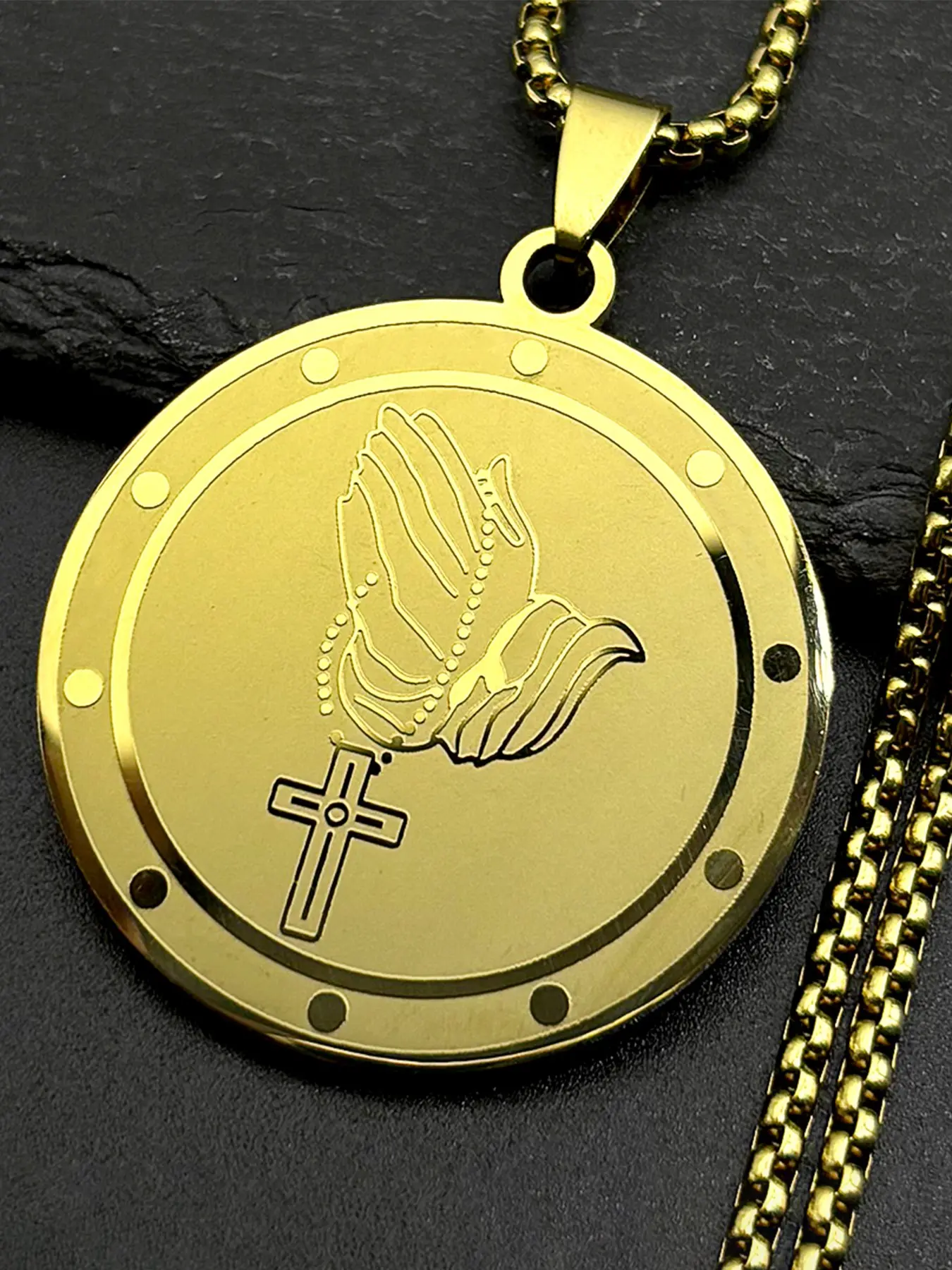 Christian Cross Praying Hands Round Medal Pendant Necklaces for Women Men Stainless Steel Gold Color Faith Chain Gift