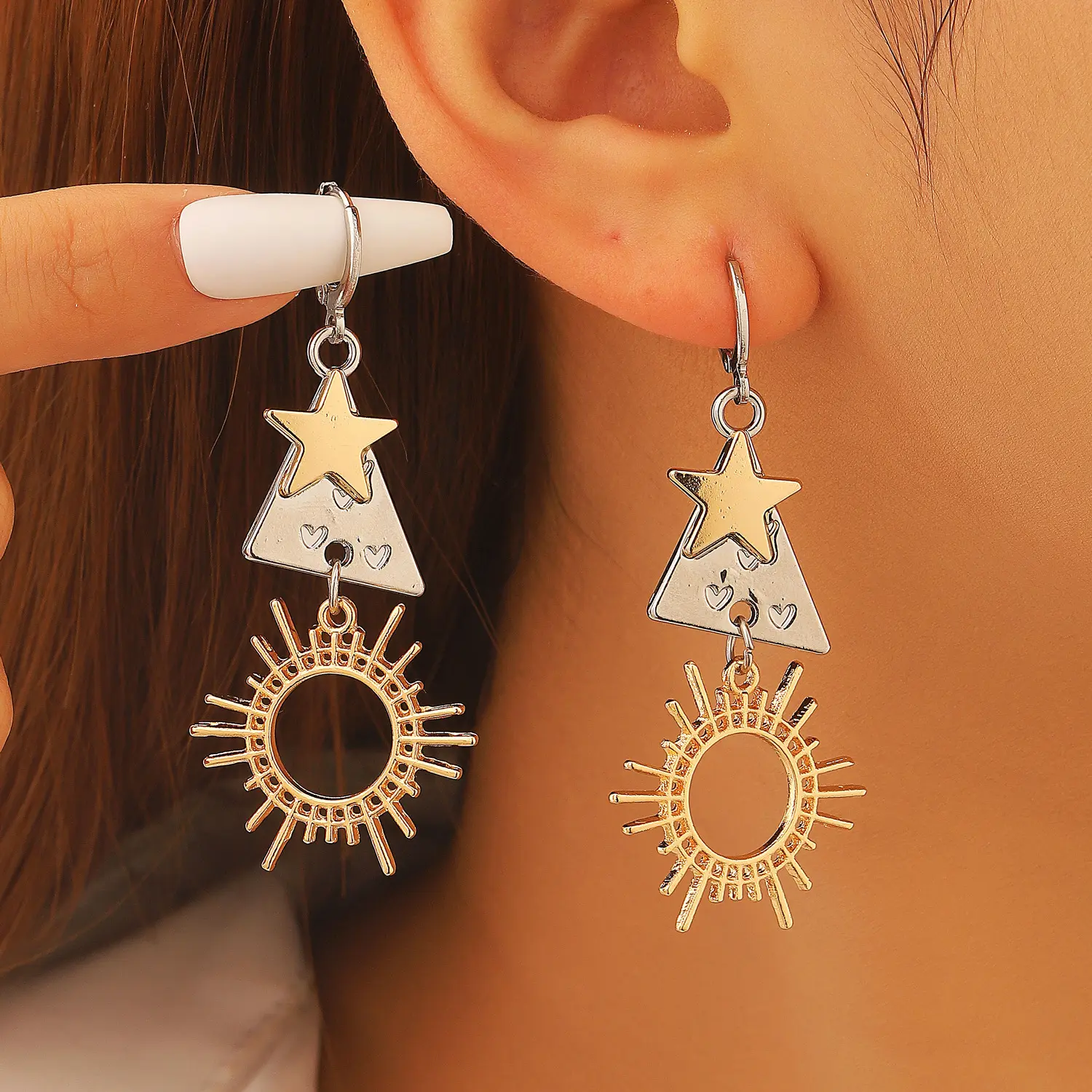 Mixed Metal Sun and Star Dangle Earrings Celestial Boho Sunburst Drop Earring Y2K Whimsical Festival Jewelry for Women