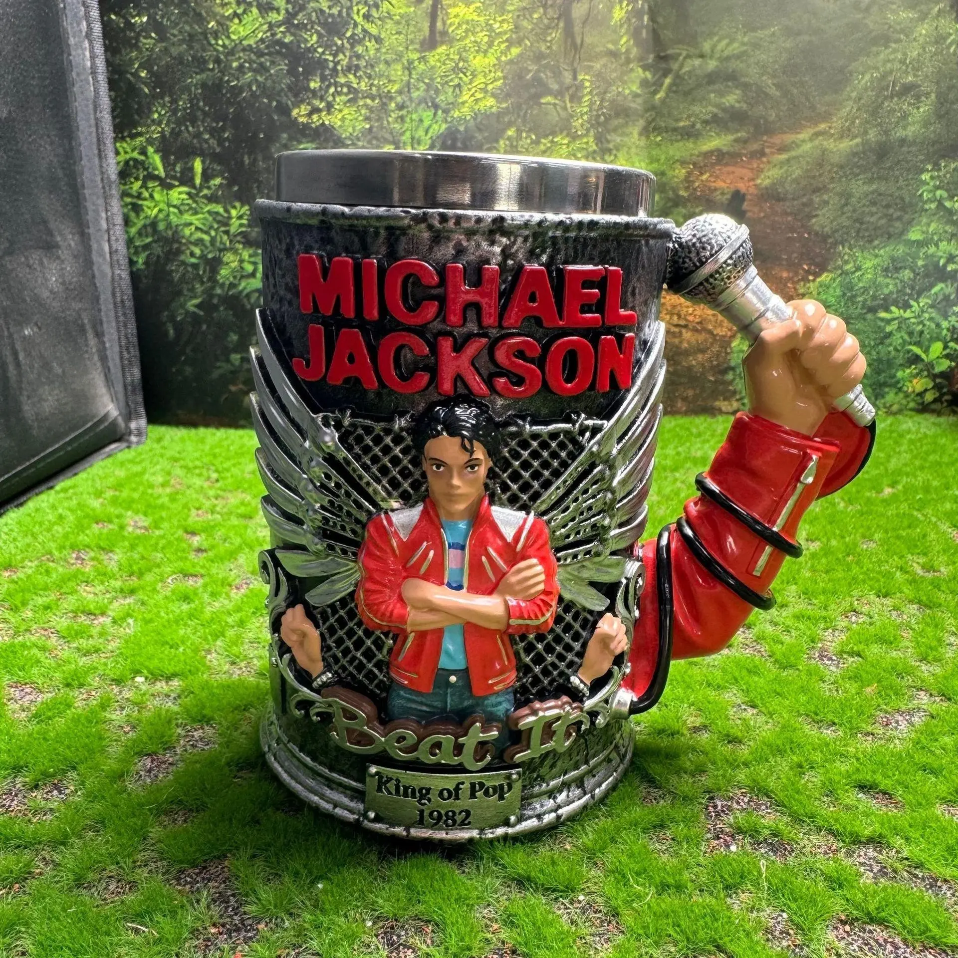 Michael Jackson Beat It Memorial Mug, 3D Relief Stainless Steel Inner Water Cup, 300ML Capacity, Collectible Drinkware Gift