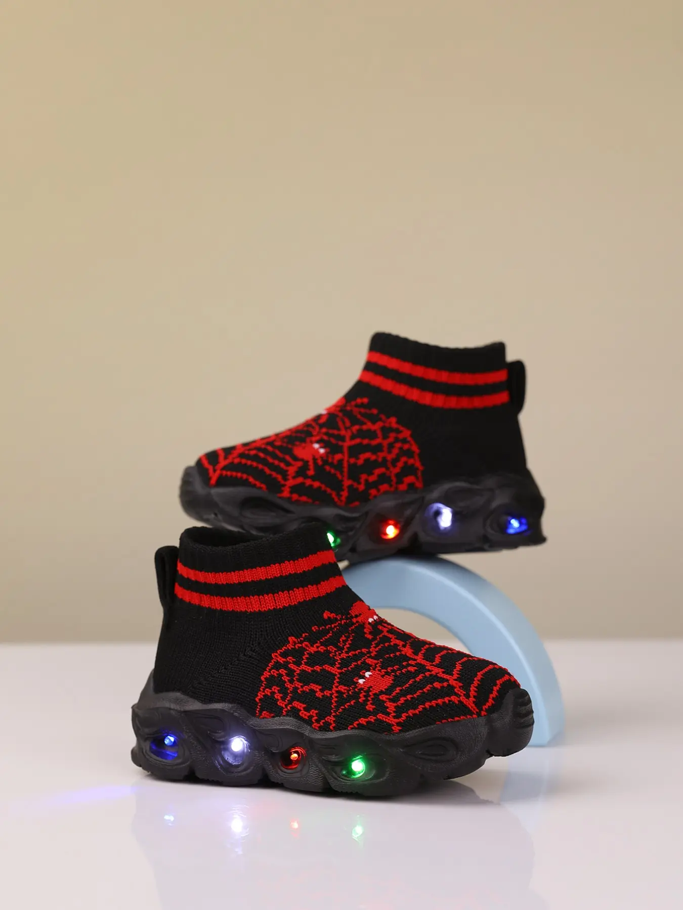 Unisex Toddler LED Light Up Sneakers, Spider Web Pattern, Slip-On Design, Breathable Knit Upper, Non-Slip Eva Sole, Casual Walking Shoes, Kid Shoes