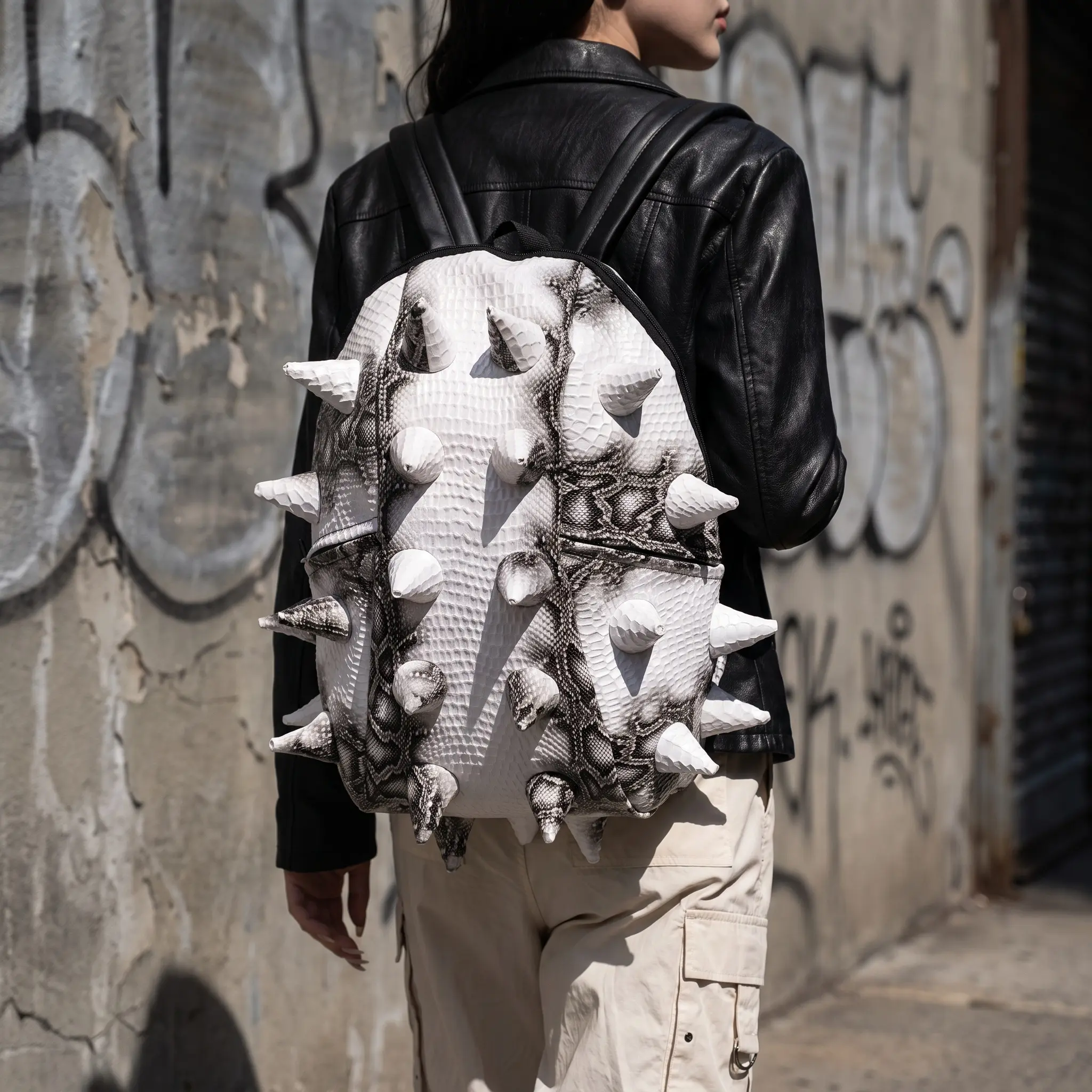 Unisex PU 3D Hedgehog Backpacks for School, Quirky Creative Sea Urchin Style, Waterproof Casual Travel Bag, Fits 13-Inch Laptop, 20-35L Capacity