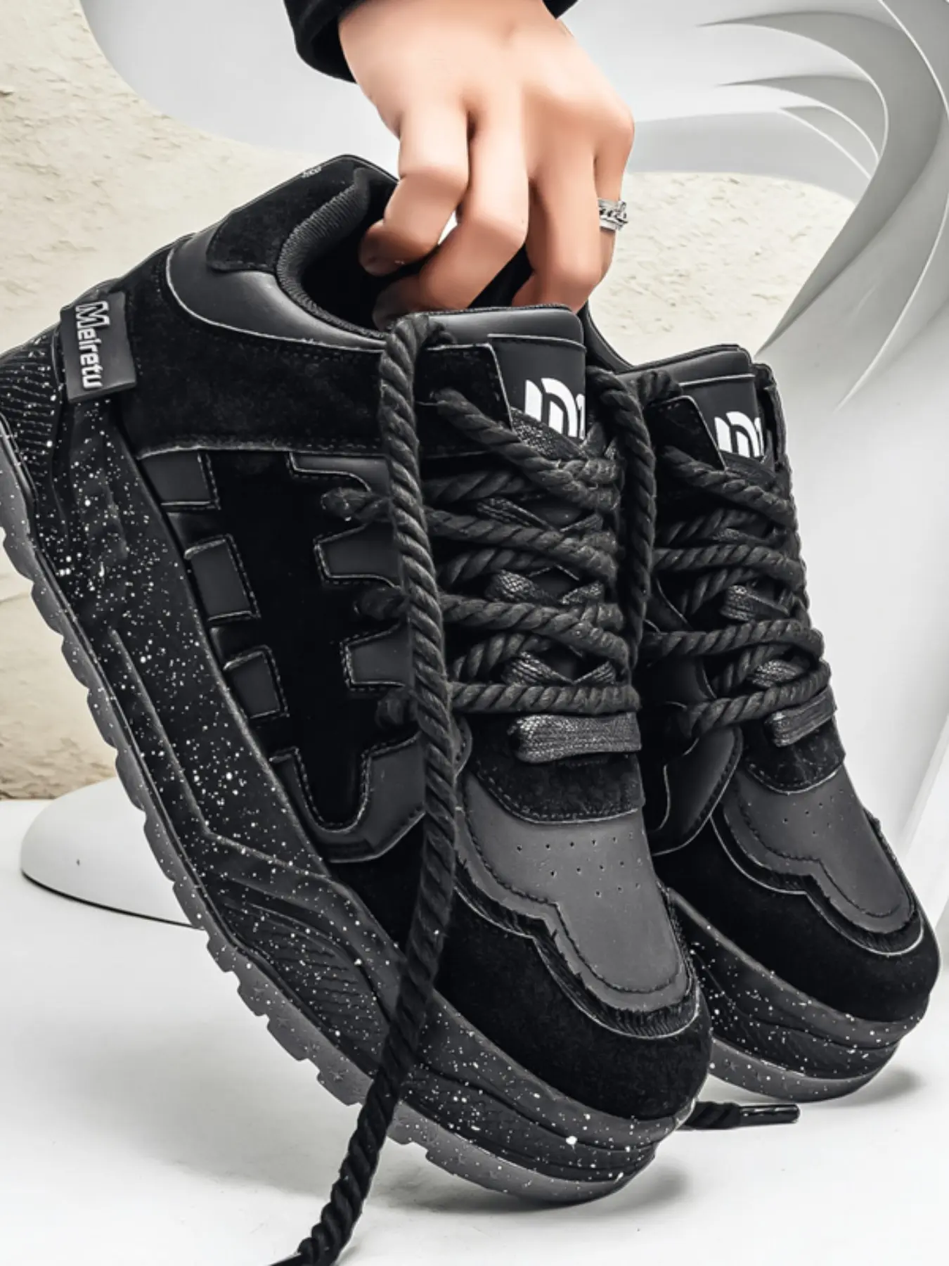 Fashion Casual Sport Shoes Thick Sole Shock Absorption Skateboard Shoes Trendy Versatile Couple Style, Comfortable and Stylish Sneakers, Chunky Trainers