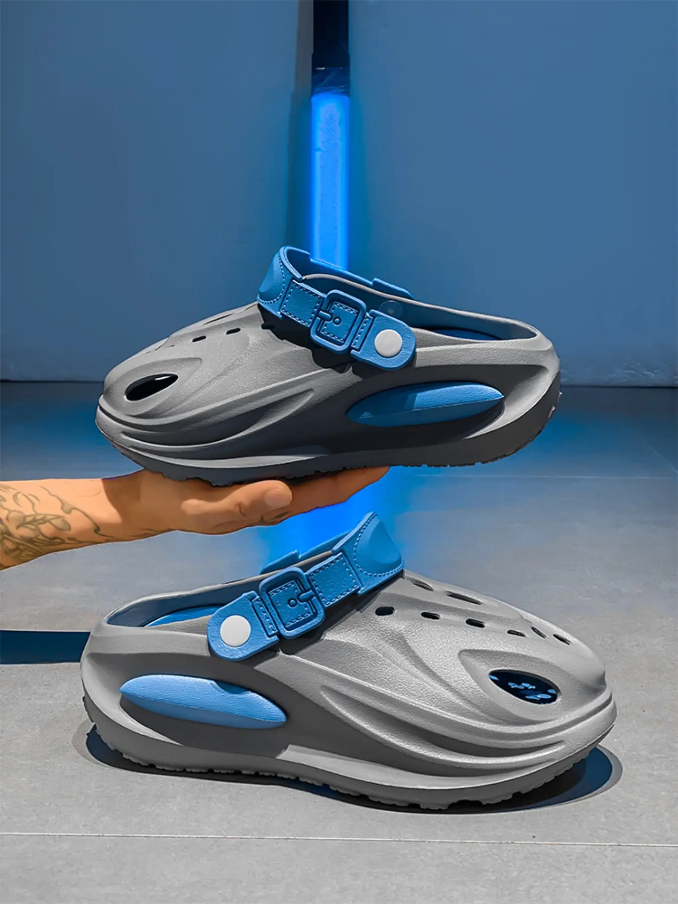 Shark Shape Thick Sole Slides Holey Shoes, Adjustable Colorblock Webbing Heel, Eva Anti-Slip Men's Outdoor Sandals, Comfortable and Stylish