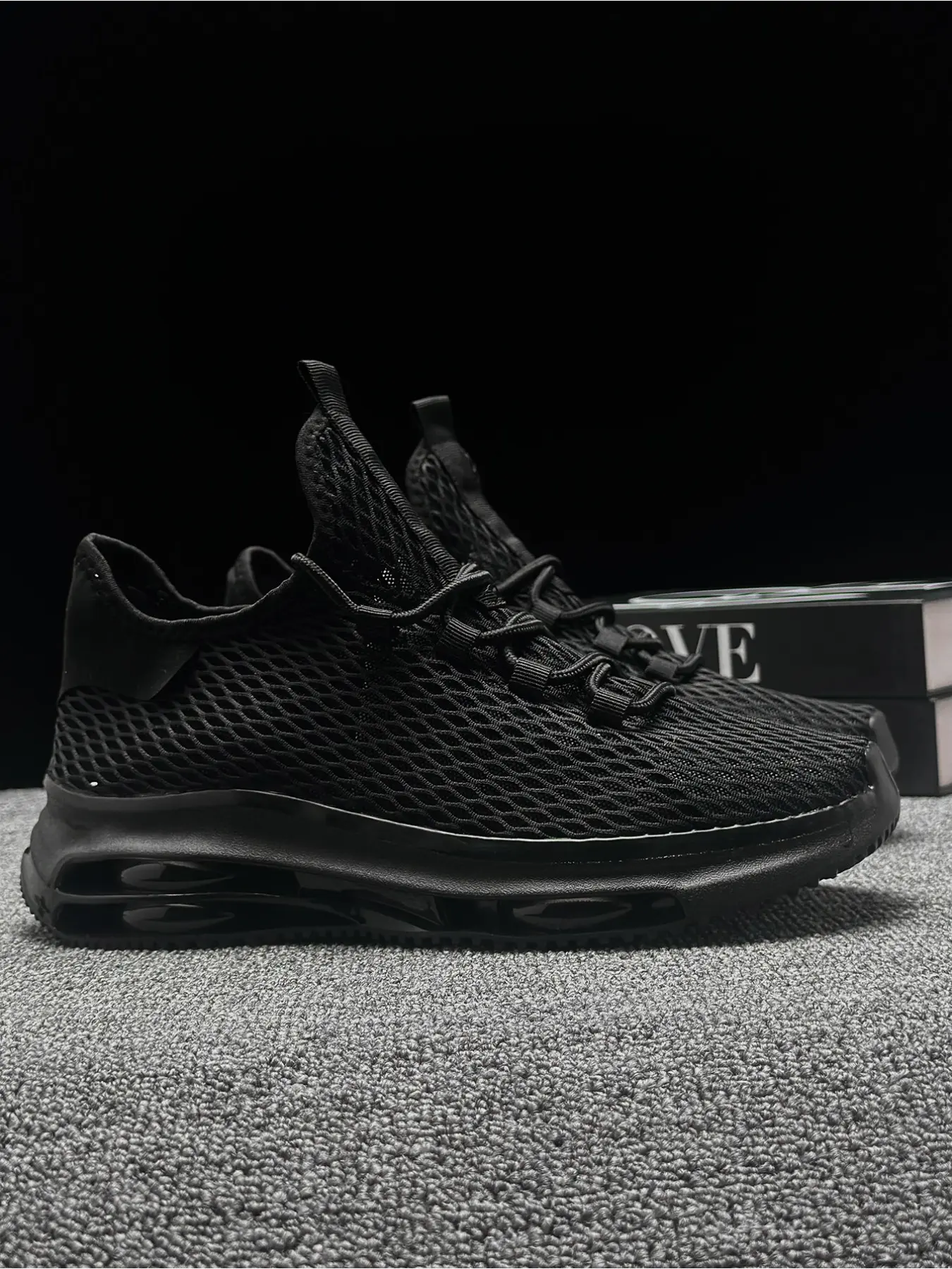 Mens Comfort Training Athletic Sneakers Sports Trainers Wear Resistant Thick Rubber Sole Breathable Knit Walking Footwear