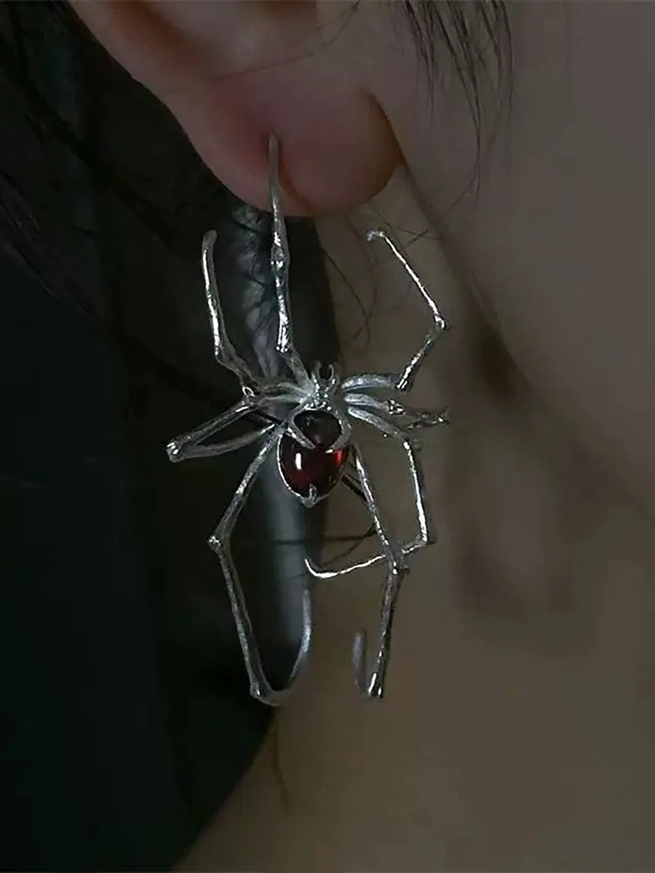 Halloween Spider Earrings Sweet Cool Spider Ear Cuffs Dark Gothic Punk Jewelry Perfect Gift for Festive Parties