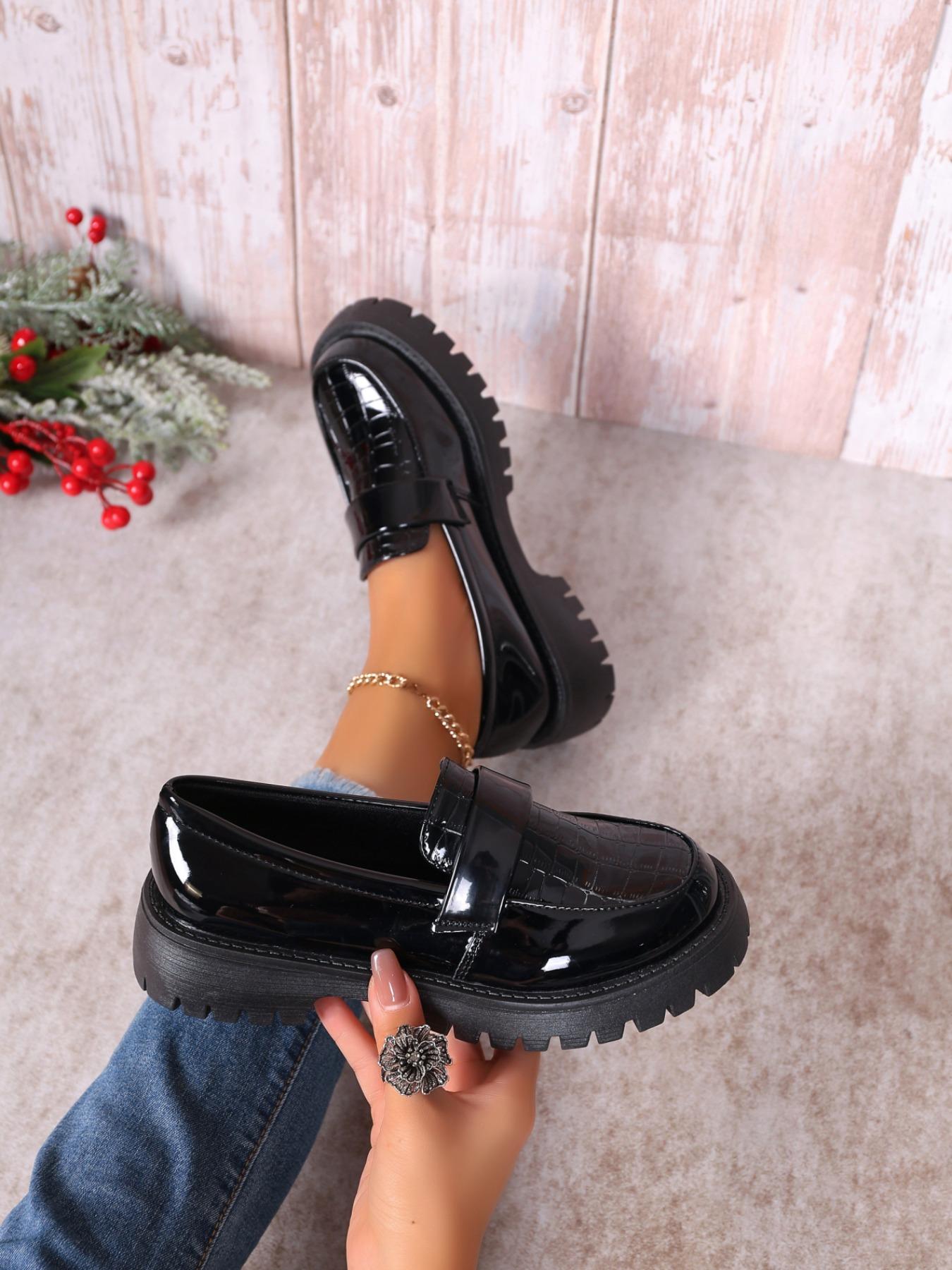 Women's Platform Comfortable and Soft Burgundy Loafers, Slip on Loafers, Casual Shoes, A Must-have for Daily Casual Fashion Wear, A Must-have for Commuting To Work and School in All Seasons, and A Must-have for Gifts