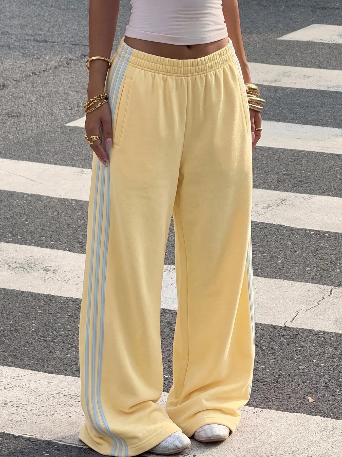 Women Light Yellow Side Striped Wide Leg Sweatpants, Elastic Waist Loose Straight Track Pants, Daily Casual Outfit #tiktokshopmademebuyit #widelegpants #sweatpants #trackpants