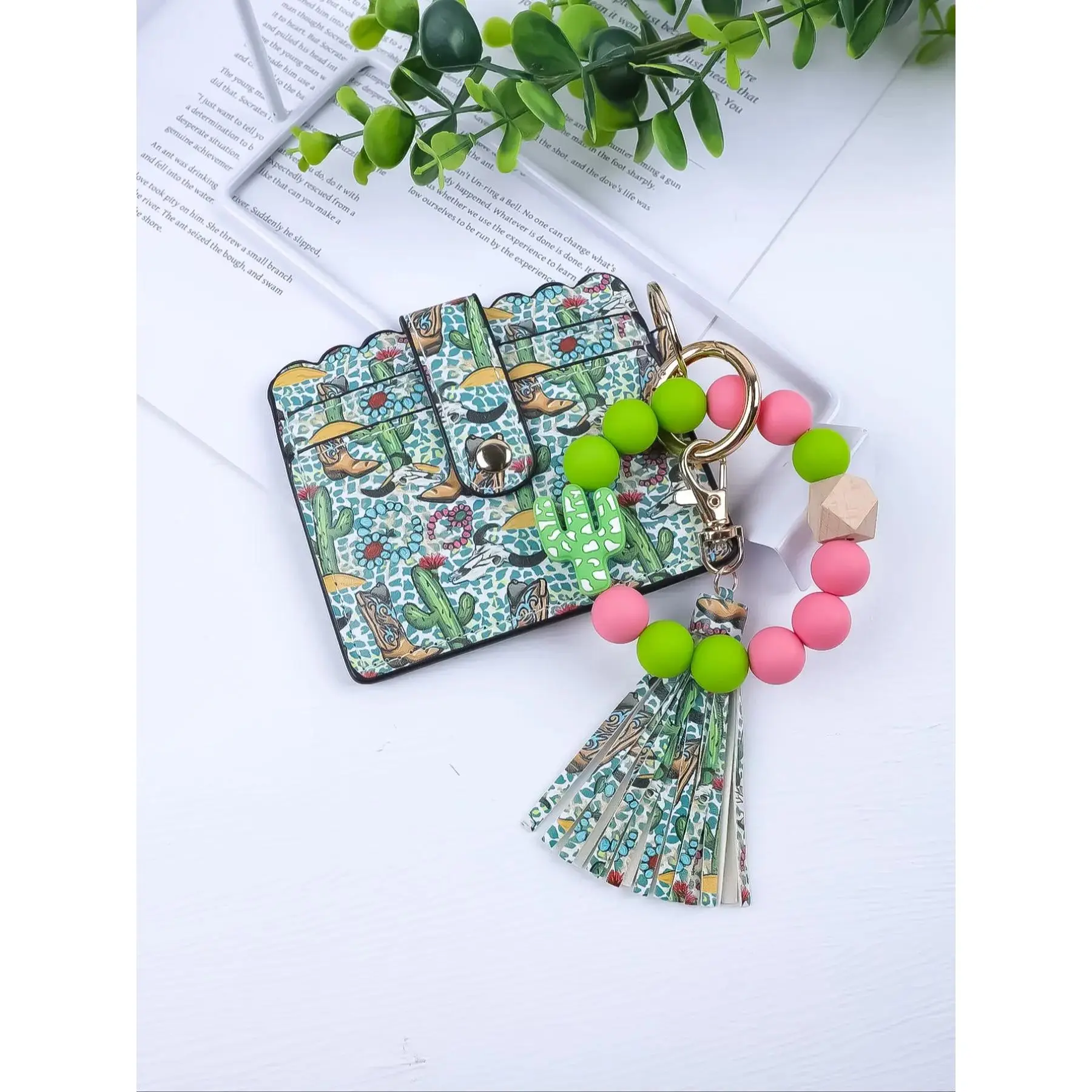 Cactus Theme Beaded Wrist Keychain, Keychain Wristlet, Card Holder with ID Case, Key Chain Clip, Phone Wallet Gift for Women, Perfect Holiday Present
