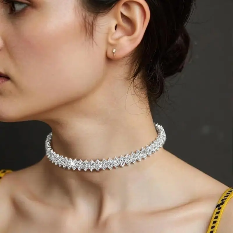 Rhinestone Choker Necklace for Women, Adjustable Cubic Zirconia Chain Jewelry with Sparkling Crystal Detail, Elegant Accessory for Styling