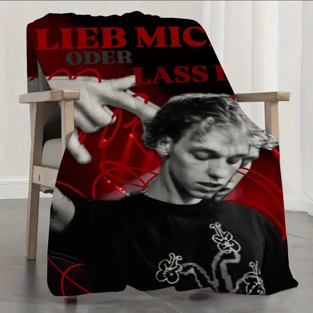 German Rapper Portrait Print Flannel Blanket Red Black Contrast Hip‑Hop Style Soft Warm Throw Blanket Sofa Bed Home Decor