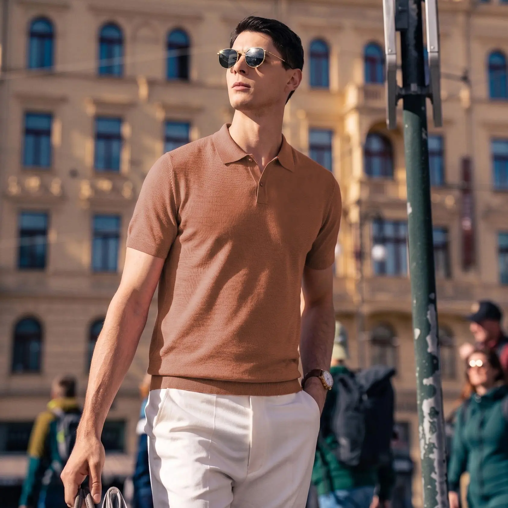 Men's Stylish Shortsleeve Polo Shirt, Breathable Silk-Cotton Blend Knit Fabric Top for Business Casual Summer