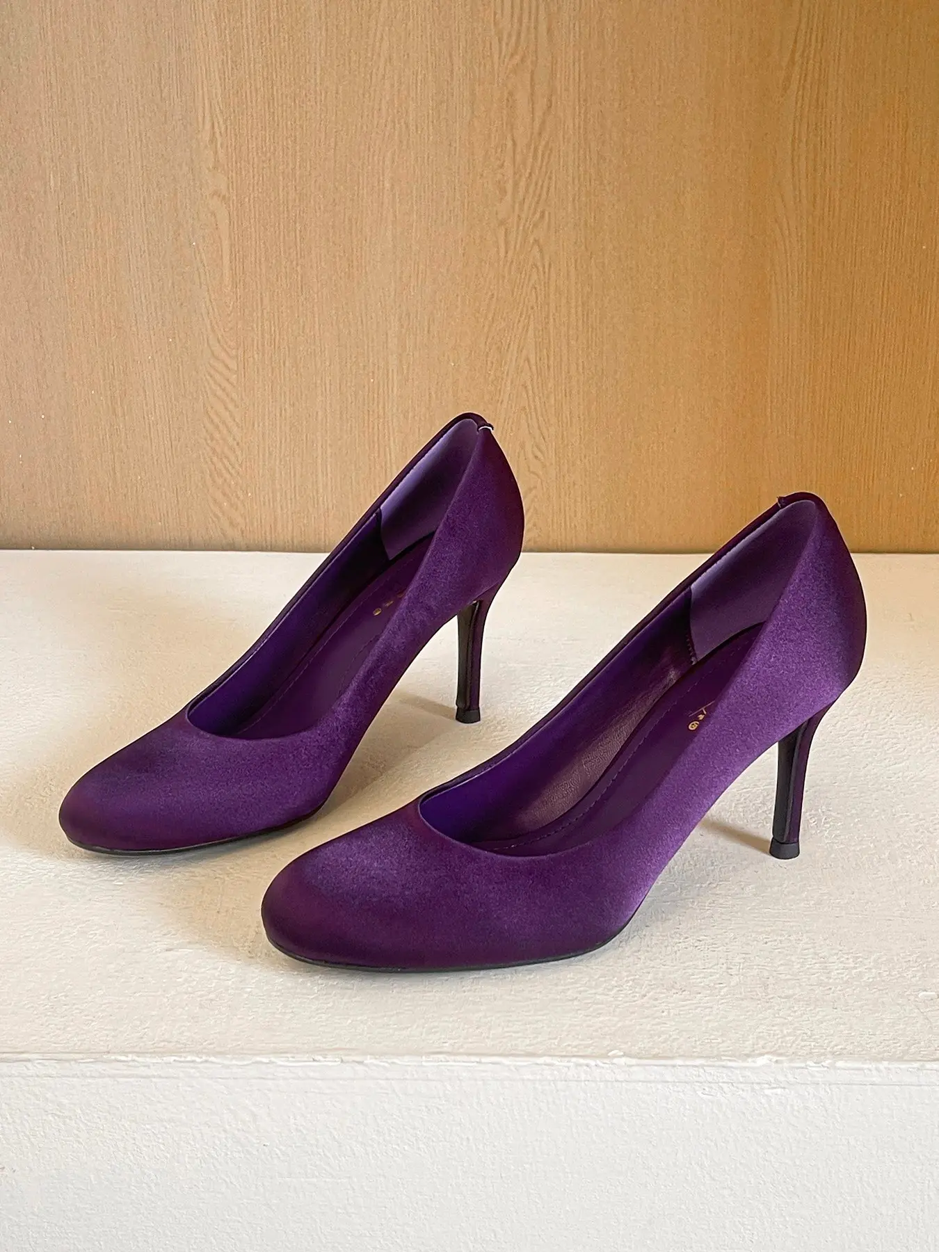 Elegant Satin Single Shoe for Women, Round Toe Versatile Bridesmaid Shoes, Sexy Thin Heel Low Top High Heeled Shoes, European Style, Exquisite Heels, Fashion Heeled Shoes