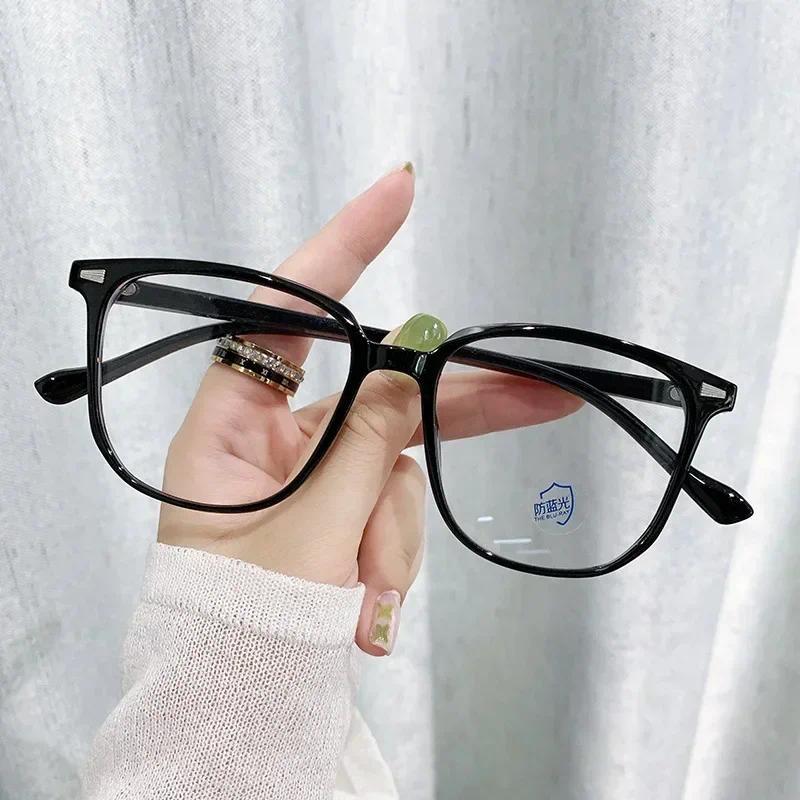 Anti Blue Light Ladies Square Myopia Glasses Ultralight Clear Transparent Computer Nearsighted Eyeglasses with Diopter 0 To -4.0