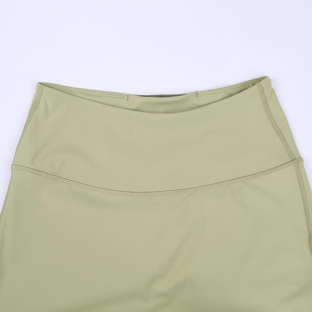LULU  Same style Women's High-Waisted Athletic Flared Pants are made from lightweight, quick-drying fabric that hugs the body and accentuates your curves.