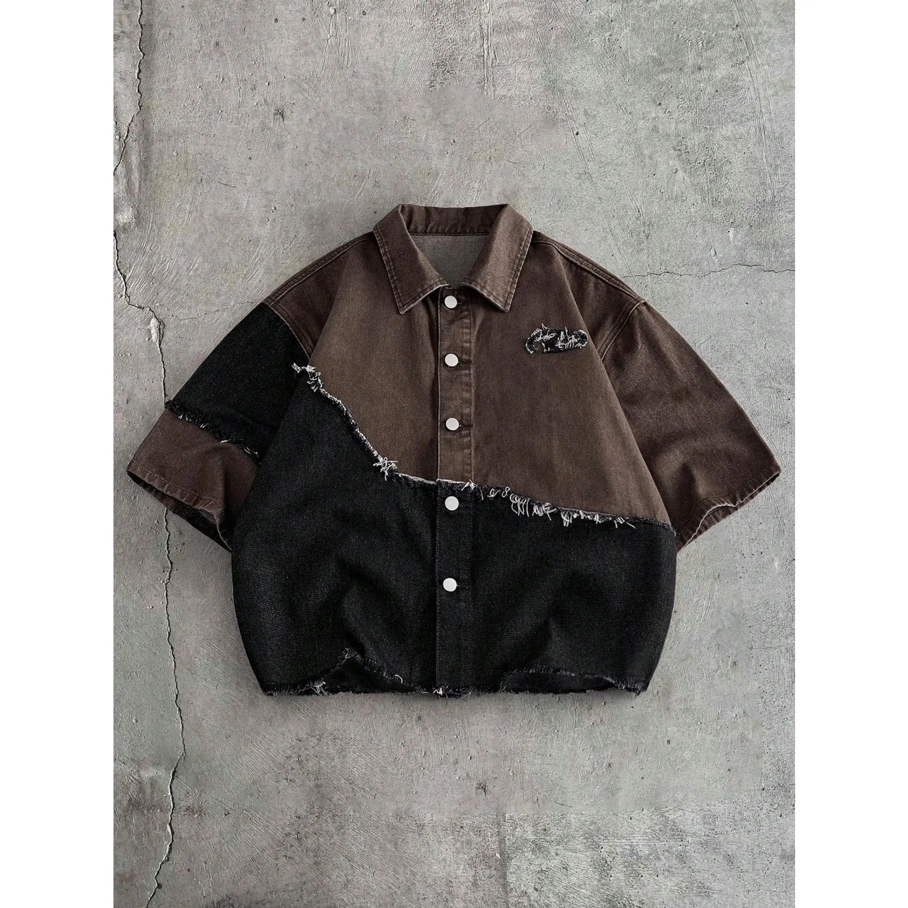 Men's High Cotton Brown Black Color Block Patchwork Cropped Denim Shirt, Raw Frayed Edge Small Chest Embroidered Logo Button Down Collared Top, Loose Boxy Fit Grunge Hip Hop Streetwear Short Sleeve Shacket for Summer Street Outfits