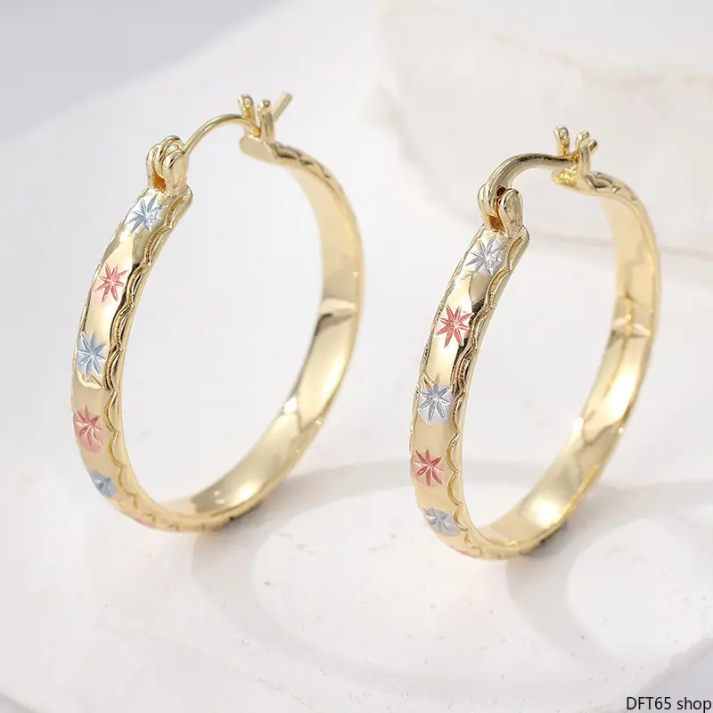 Oversized Wide Hoop Earrings With Three Tone Textured Pattern Polished Smooth Metal Surface Lightweight Comfort Long Wear Fit For Womens Daily Dating Party Banquet Eye Catching Minimalist Decorative Ear Jewelry Accessory