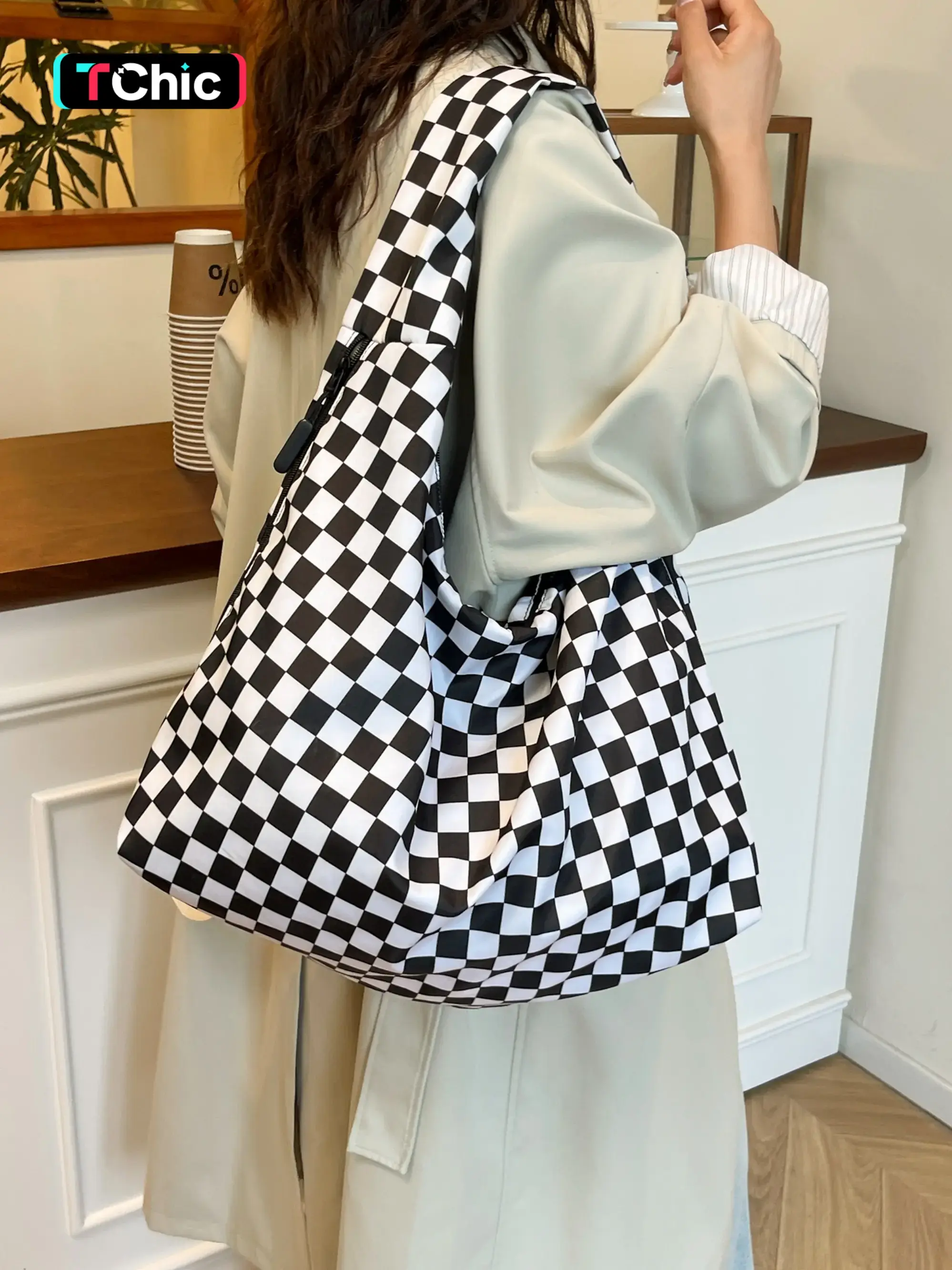 Fashion Plaid Large Capacity Shoulder Bag, Multi-Pocket Tote for School Work Travel Beach, Mommy Bag, Checkerboard Pattern Purse, Lightweight Tote Bag, Casual Trendy Bag, Geometric Pattern Tote, Checked Pattern Tote, Checkered Pattern Bag