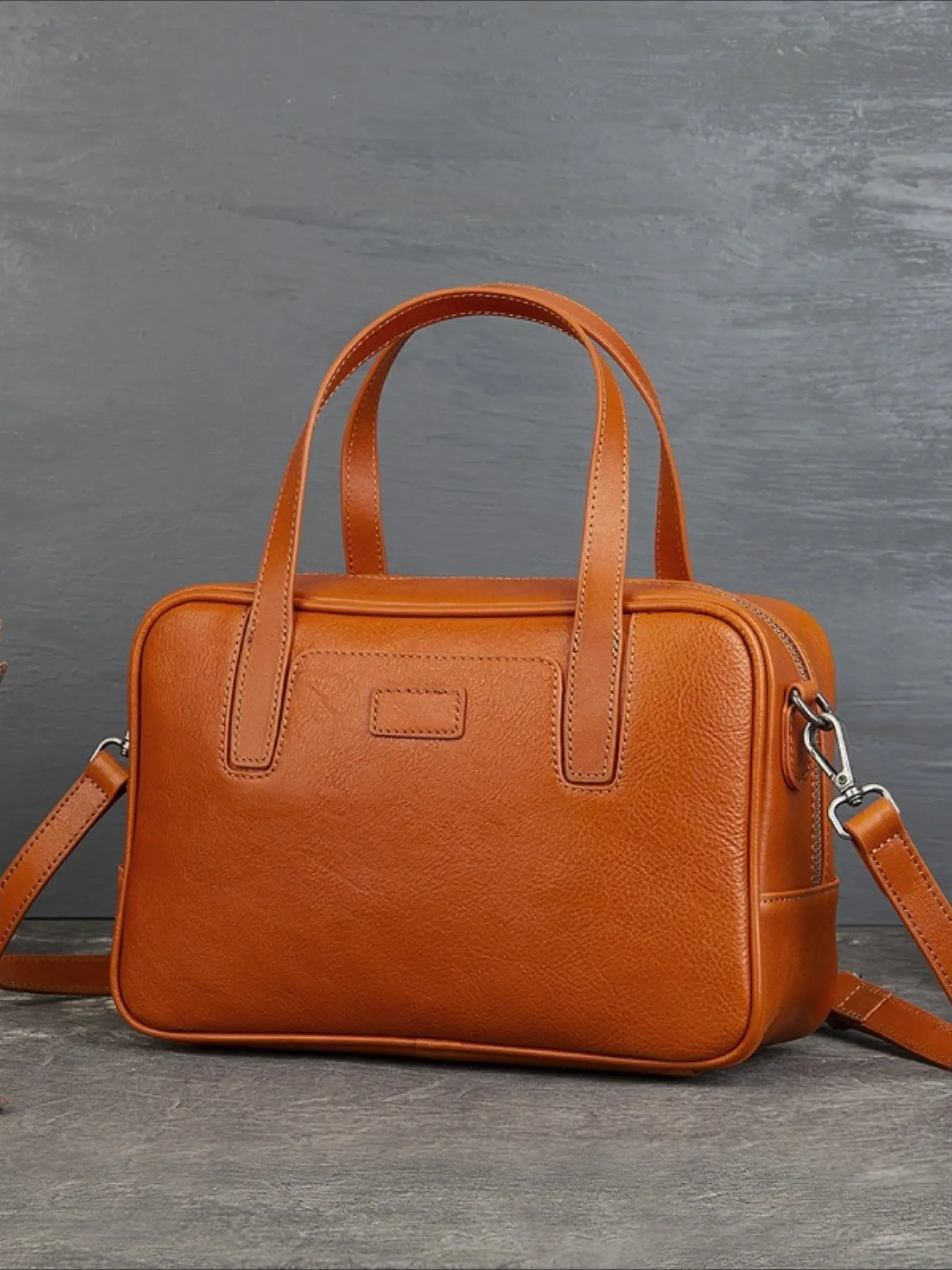 Popular retro design bowling bag women's vegetable tanned top layer cowhide small square bag simple commuter handbag spot