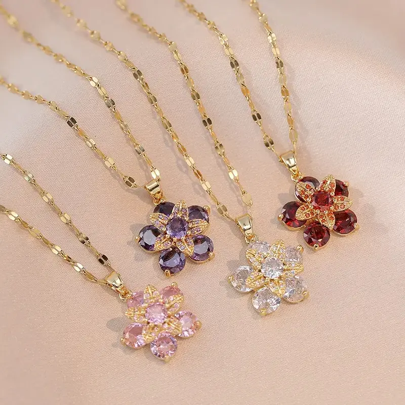 Gold Flower Necklace for Women, Dainty Rotating Crystal Flower Pendant Necklace, Adjustable Lucky 5-Petal Gold Plated Jewelry, Trendy Boho Y2K Summer Necklace for Everyday Wear, Vacation, Party & Gift for Her