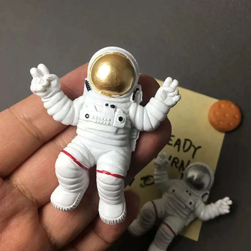 3D fridge magnets cartoon astronaut refrigerator paste magnet decoration magnet magnetic magnet message board collection gift