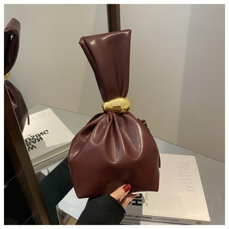 Retro Pleated Simple Niche Design Western Style Small Bag Women's Aesthetic Bucket