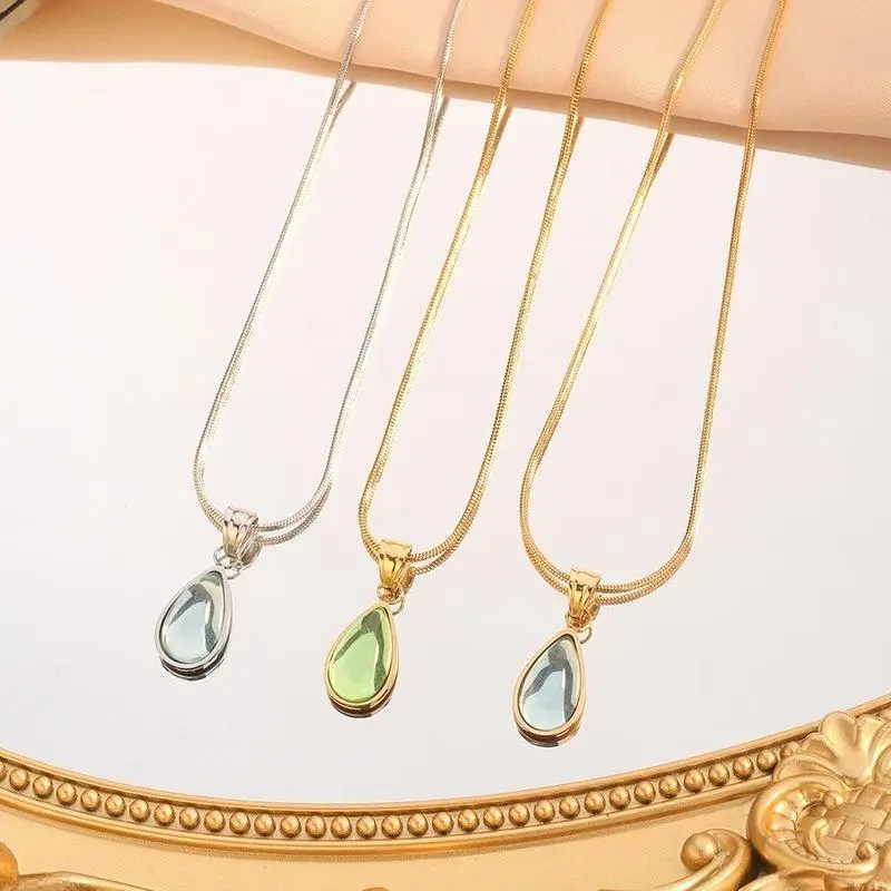 Collarbone Necklace for Women, Vintage Mermaid Tear Pendant in Titanium Steel, Non-Fading & Water-Resistant Beach Jewelry for Ocean Lovers, Daily, Birthday, Anniversary, Valentine’s Day, Decorative Necklace, Accessory Necklace
