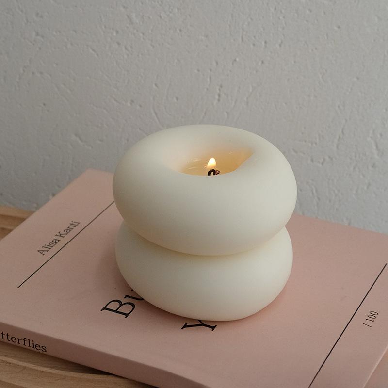 Ins-style Donut-Shaped Scented Candle Soy Wax & Beeswax Creative Home Decoration Ornament Smokeless Romantic Birthday Gift for Bedroom Perfume