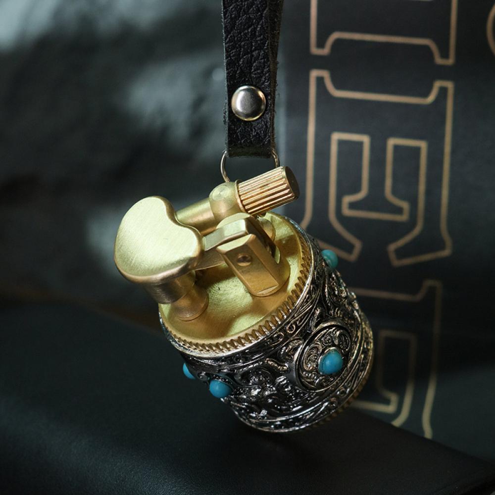 Retro Flint Wheel Lighter Silver Armor Decoration Fat Boy Shape Brass Material Novelty Unique Lighter For Men gift(Without Fuel)