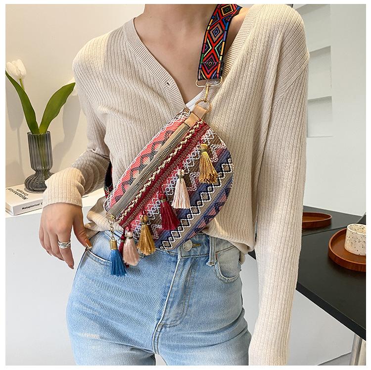 Ethnic style lace women's chest bag 2026 summer new tassel shoulder bag fashionable ethnic style women's chest bag