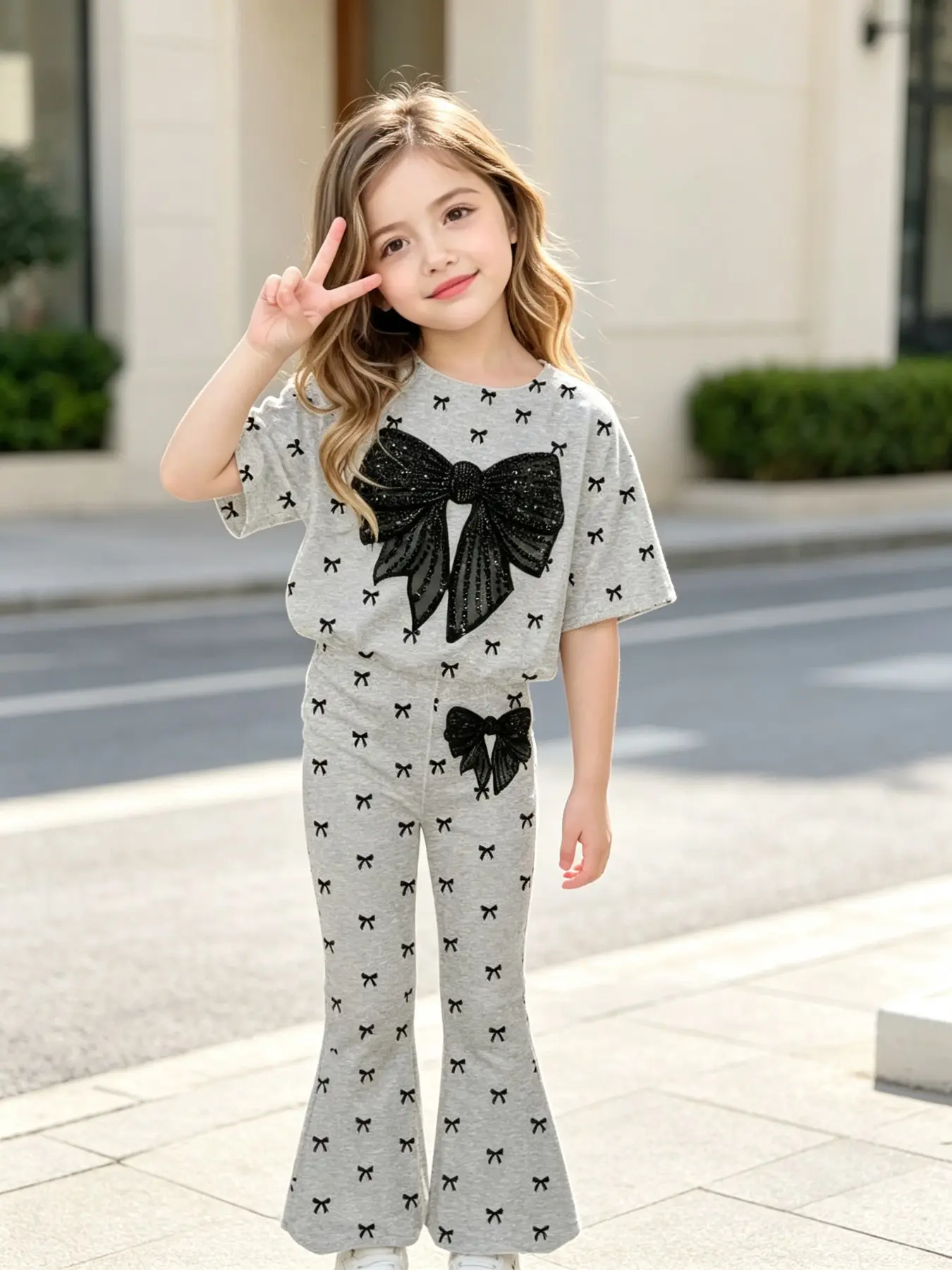 Summer Trendy Girls' Short Sleeve Bell Bottom Set, Classic Versatile Two-Piece, Summer Clothing Set, Casual Fashion for Daily Wear