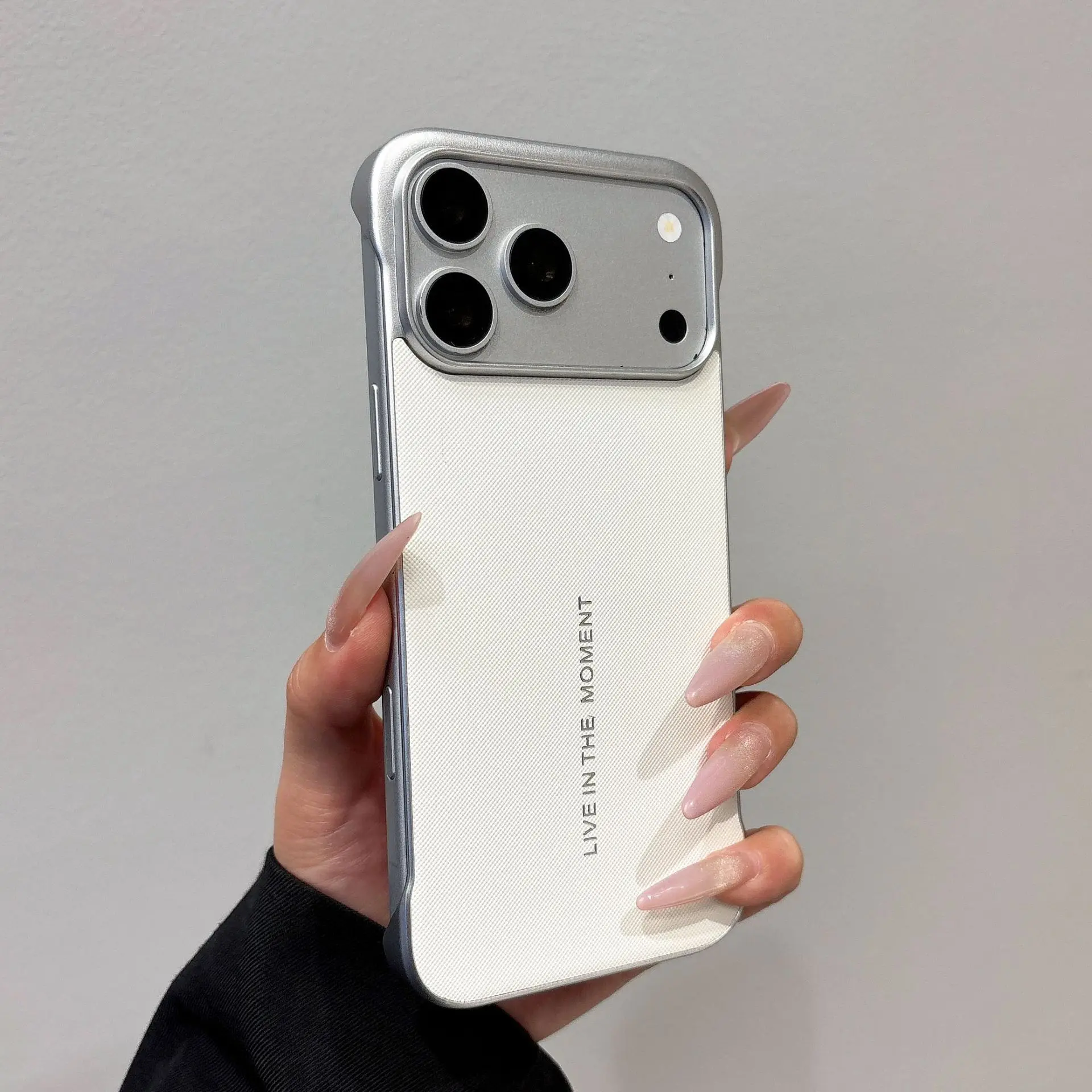 New Frameless Magnetic Phone Case - Anti-Fingerprint Protective Cover for iPhone 17 Pro Max, 16 Pro Max, 15