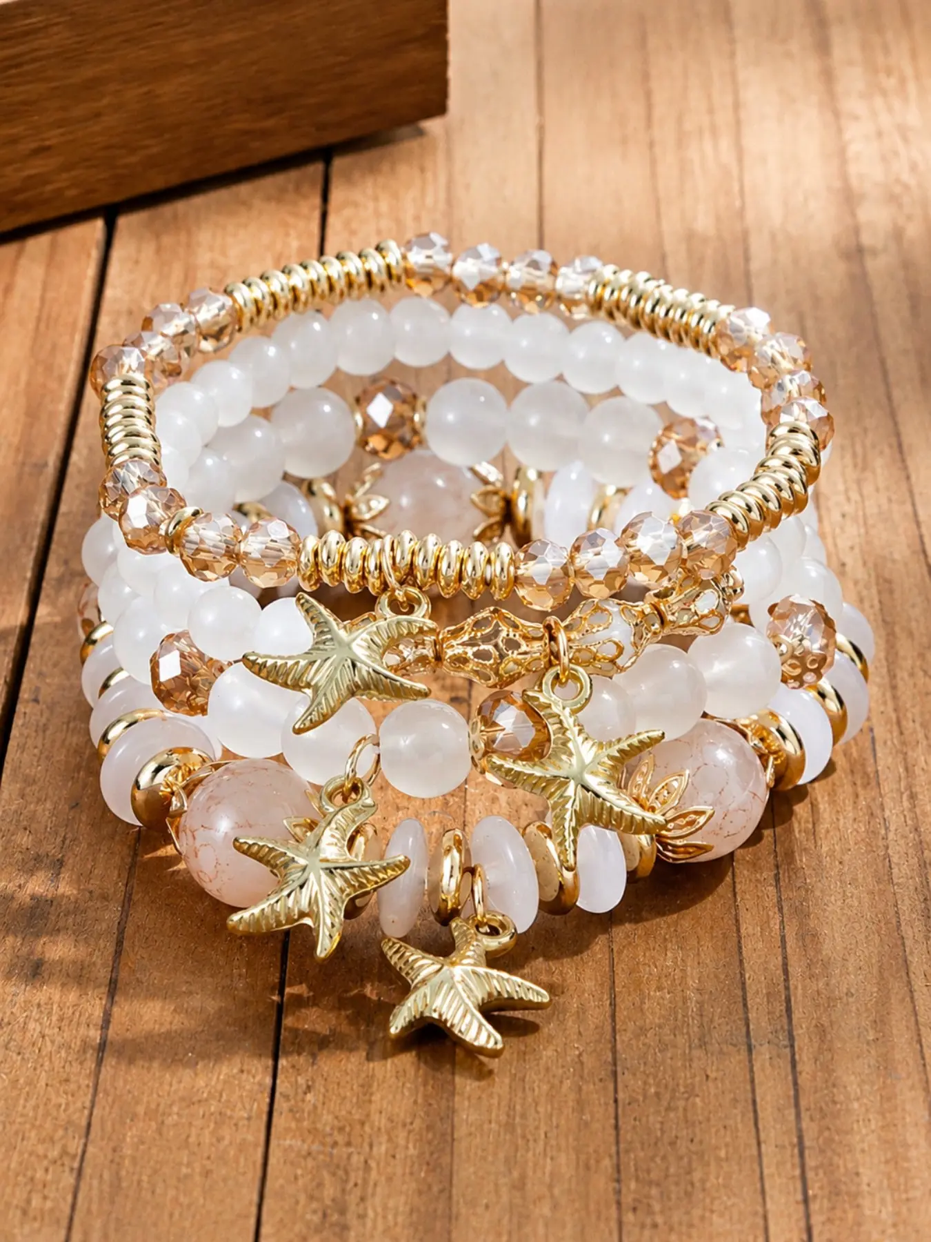 4pcs Boho Starfish Beaded Crystal Bracelet Set for Women, Stackable Beach Jewelry, Summer Fashion Bracelets, Daily Wear & Gift, Beaded Bracelet Sets