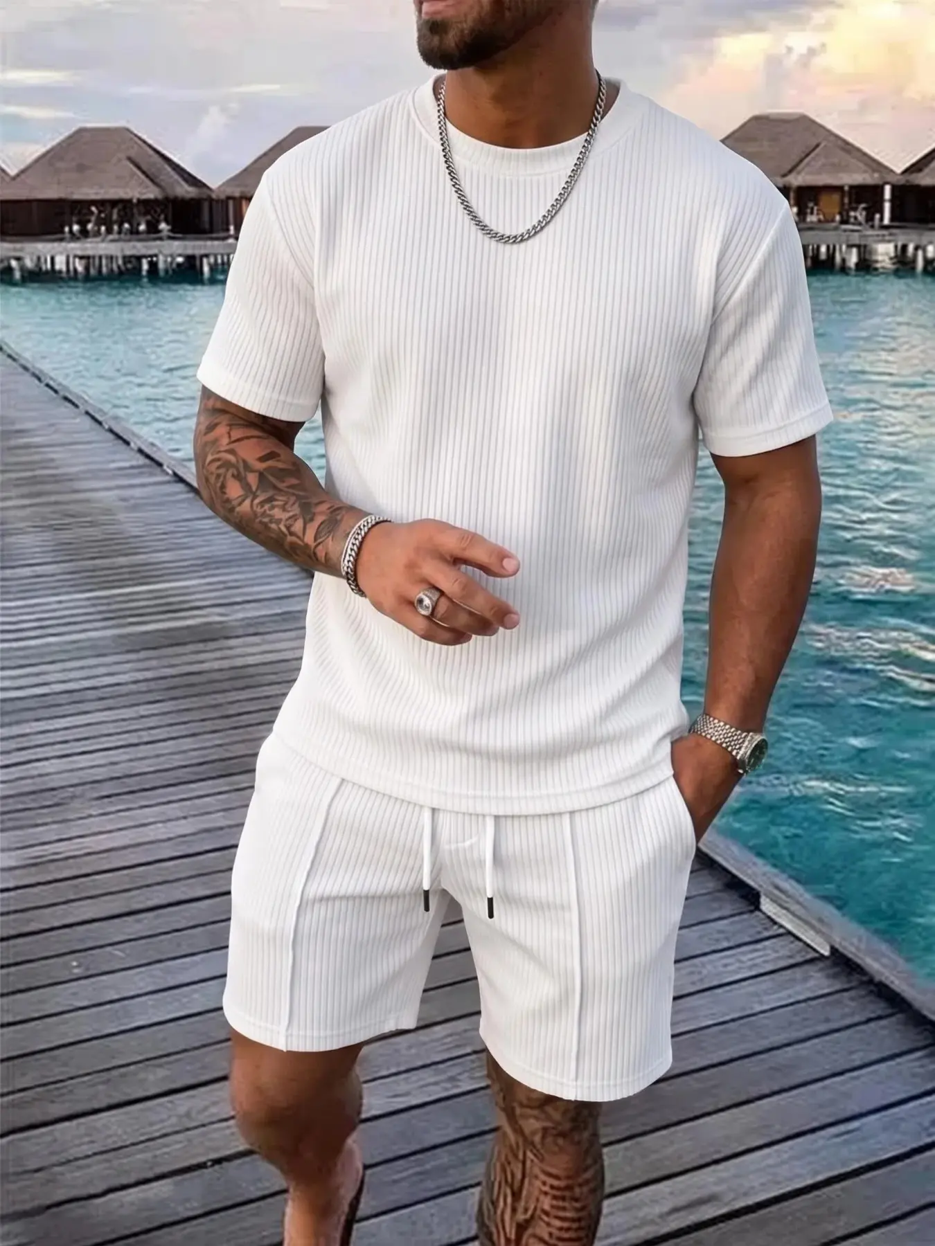 Men's Sporty Casual Solid Short Sleeve Tee and Shorts Set, Simple Fashion, Perfect for Summer Wear, Comfortable and Stylish