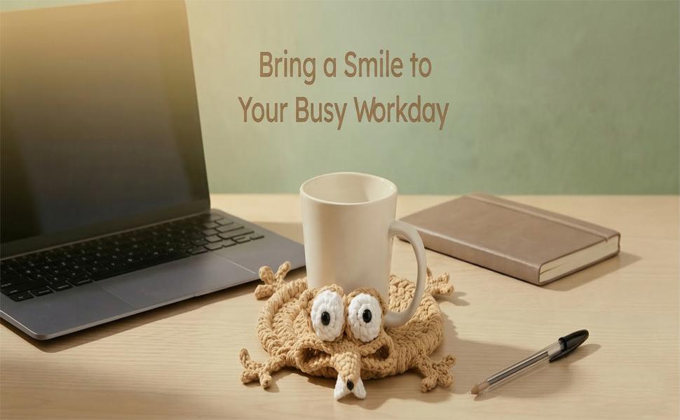 Funny Hand-Crocheted Squirrel Coaster, Cute Handmade 3D Animal Mug Rug, Novelty Knitted Cup Mat Desk Decor, Unique Whimsical Drink Coaster for Coffee & Animal Lovers (Yellow)