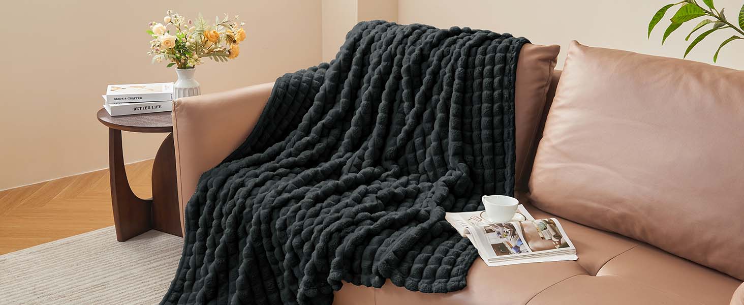 Cream Throw Blanket for Couch and Bed- Soft and Warm 3D Checkered Fuzzy Fleece Blanket, Luxurious Plush Cozy Blanket for Room, 50x60 inches