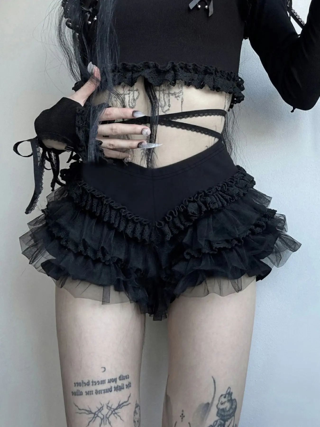 Gothic Dark Lolita Mesh Lace Layered Ruffled Mini Shorts for Women, Cosplayers, Costumes, Womenswear, Clothes, Trendy Summer Street Style, Slim-Fitting Fashion Bottoms