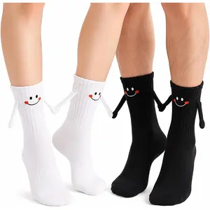 Magnetic Couple Socks – Fun Hand-Holding Design, Unique Magnetic Connection, Ideal Gift for Couples & Romantic LoveGift.