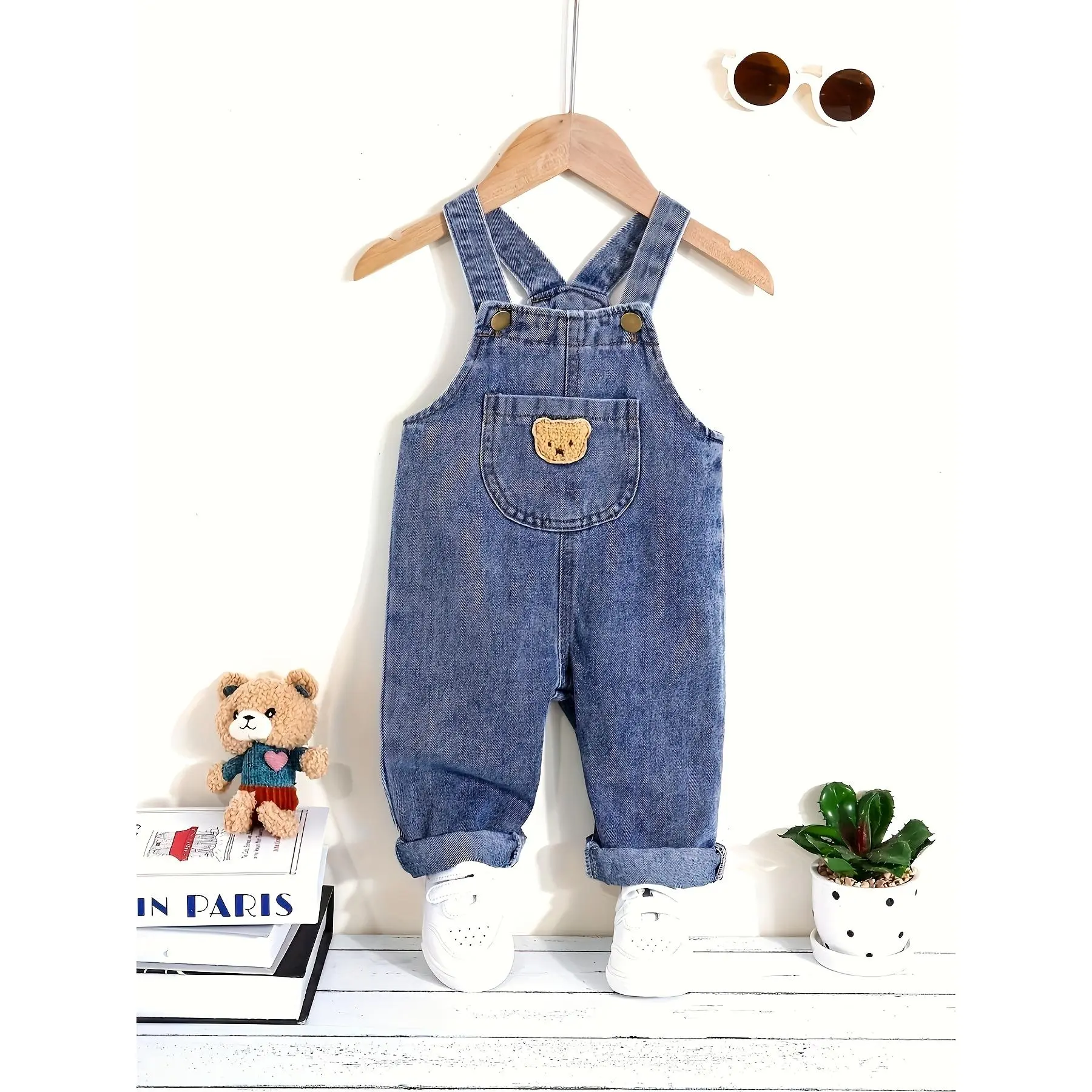 Boys' blue denim overalls with cute bear patches, autumn/winter casual style, perfect for outdoor activities-dhy