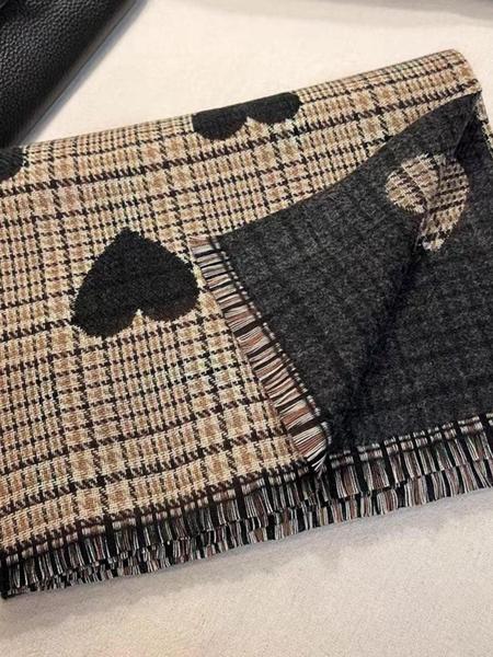 Fashionable Plaid & Heart Pattern Tassel Decor Scarf, Checkered Scarf, Casual Soft Warm Shawl for Fall & Winter, Fashion Accessories for Women & Men