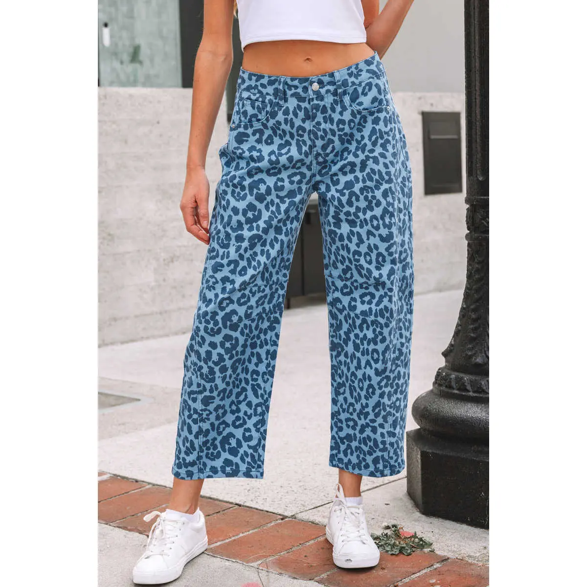 Women's Sky Blue Leopard Print Barrel Leg Jeans, Loose Fit Barrel Leg Denim with a Comfortable and Versatile Style, Cotton Blend Bottoms Fabric