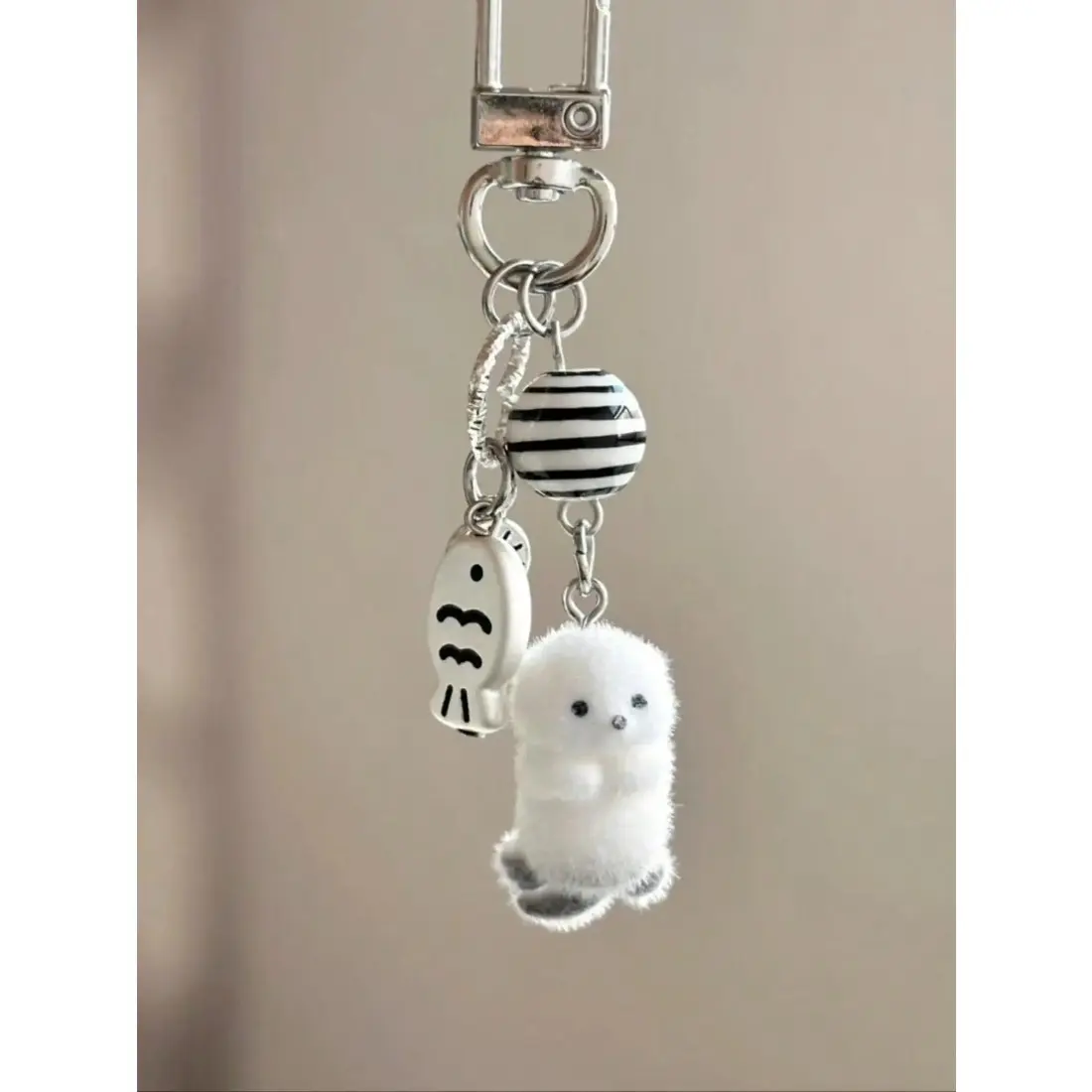 Cute Cartoon Sea Otter Design Keychain, Cute Keychain for Women & Men, Fashion Accessories for Daily Use, Trendy All-match & Exquisite Keychain for Birthday Gift, Cute Soft Keychains, Cute Keychain Accessory