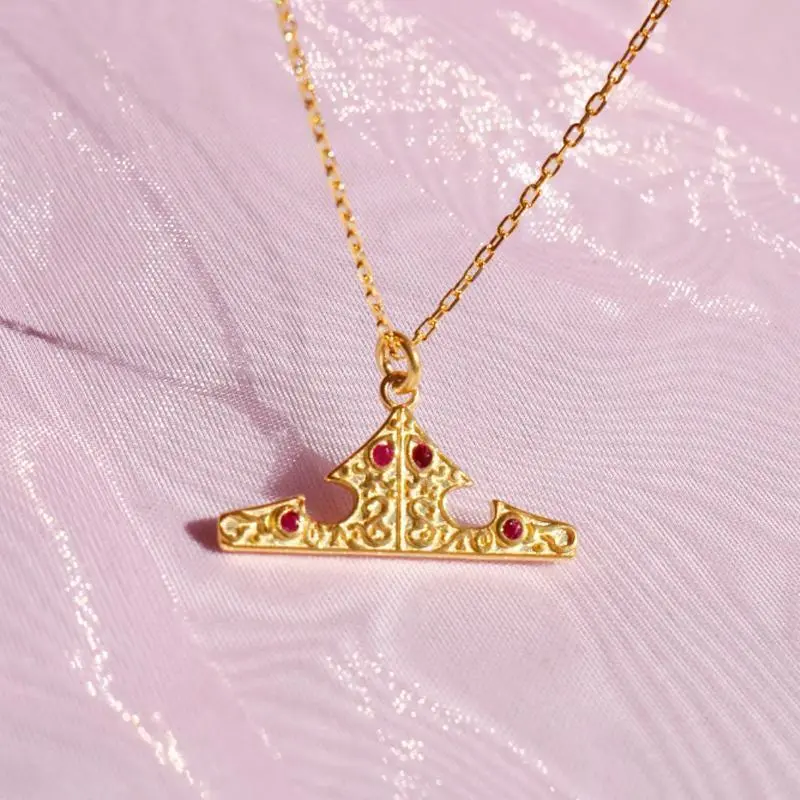 Women's Sleeping Beauty Aurora Crown Necklace - 27mm Gold-Plated Princess Pendant, 450mm+50mm Choker, Fashion Wedding Costume Jewelry Gift (Fantasy Princess Necklaces), Aurora Necklace