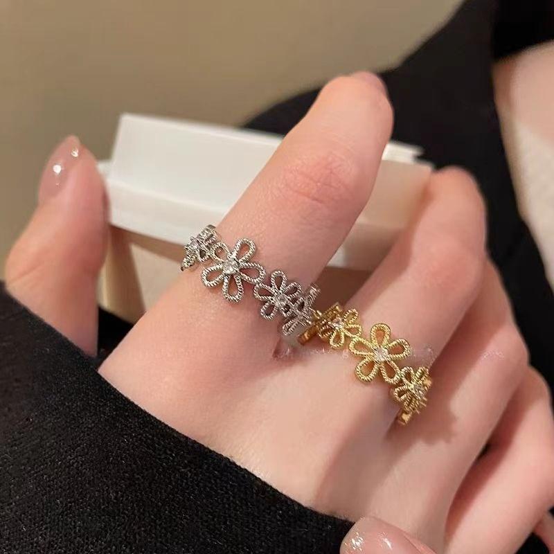 Adjustable Hollow Lace Flower Ring | Women’s Vintage Light Luxury High-End Design | Daily Wear Index Finger Statement Band toe Retro Goku Black cover Gold Plated Minimalist Stacking