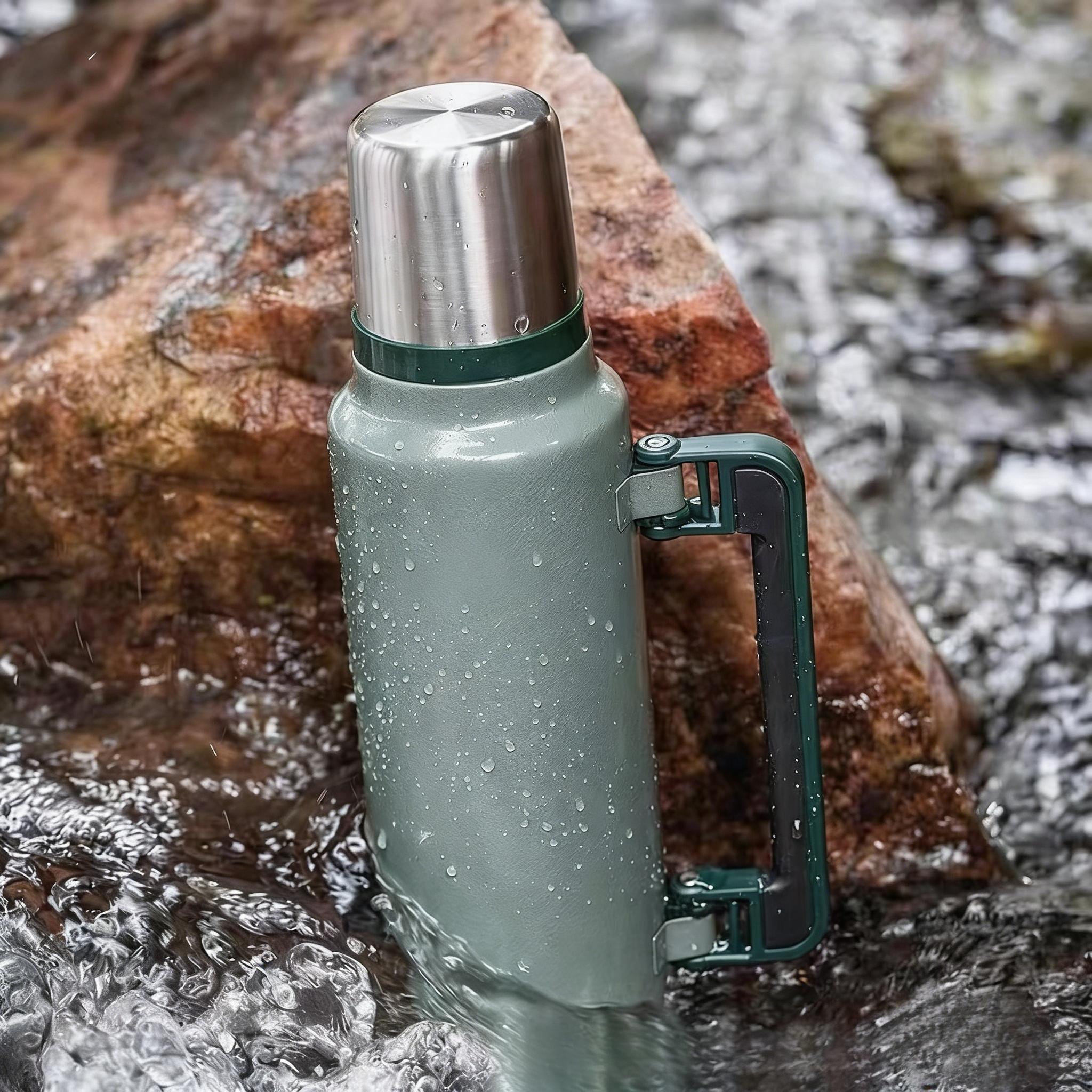 Large Capacity Stainless Steel Thermos, Household Vacuum Flask, Portable Camping & Travel Kettle,1900ML-64oz